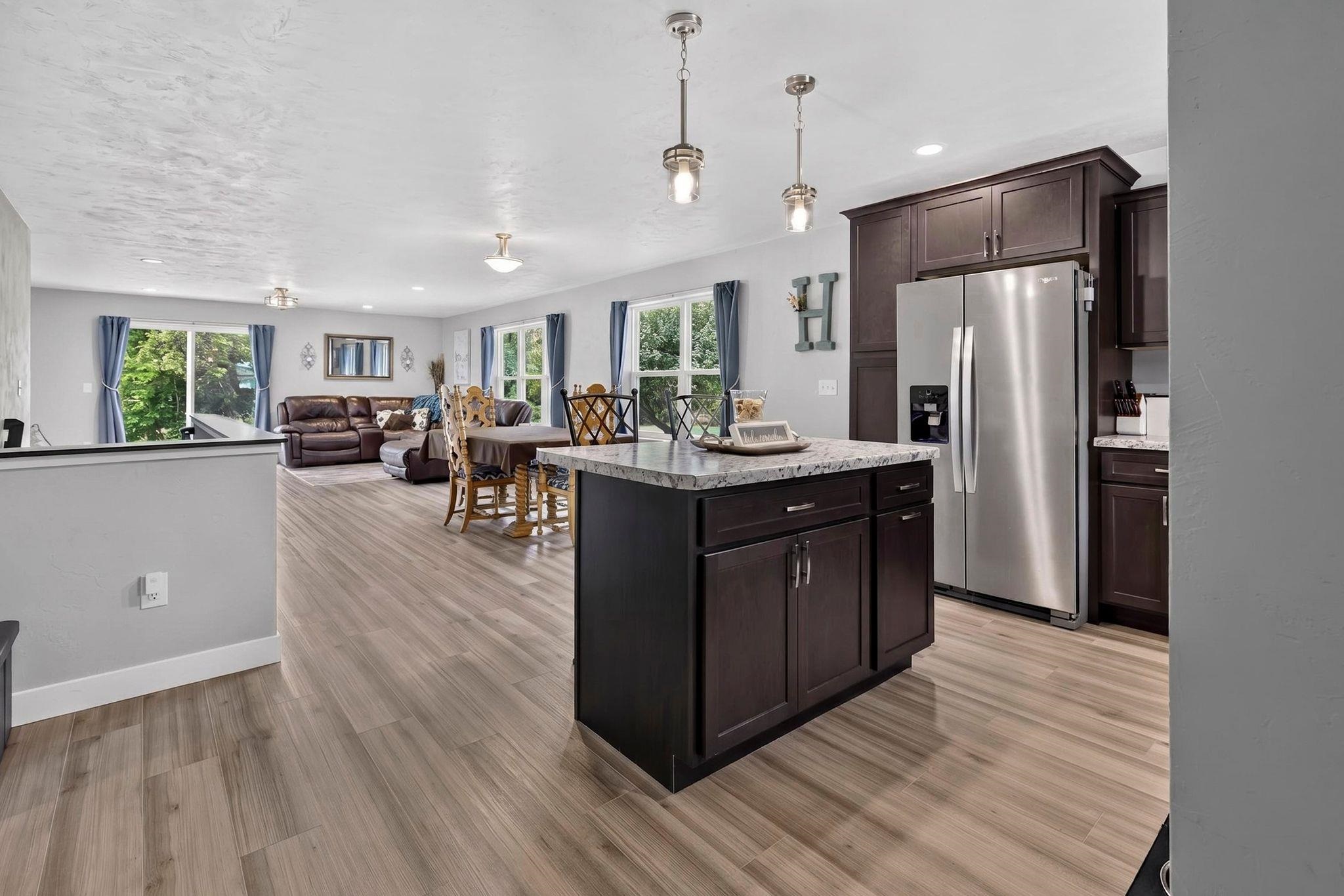 37 ASH GROVE Place