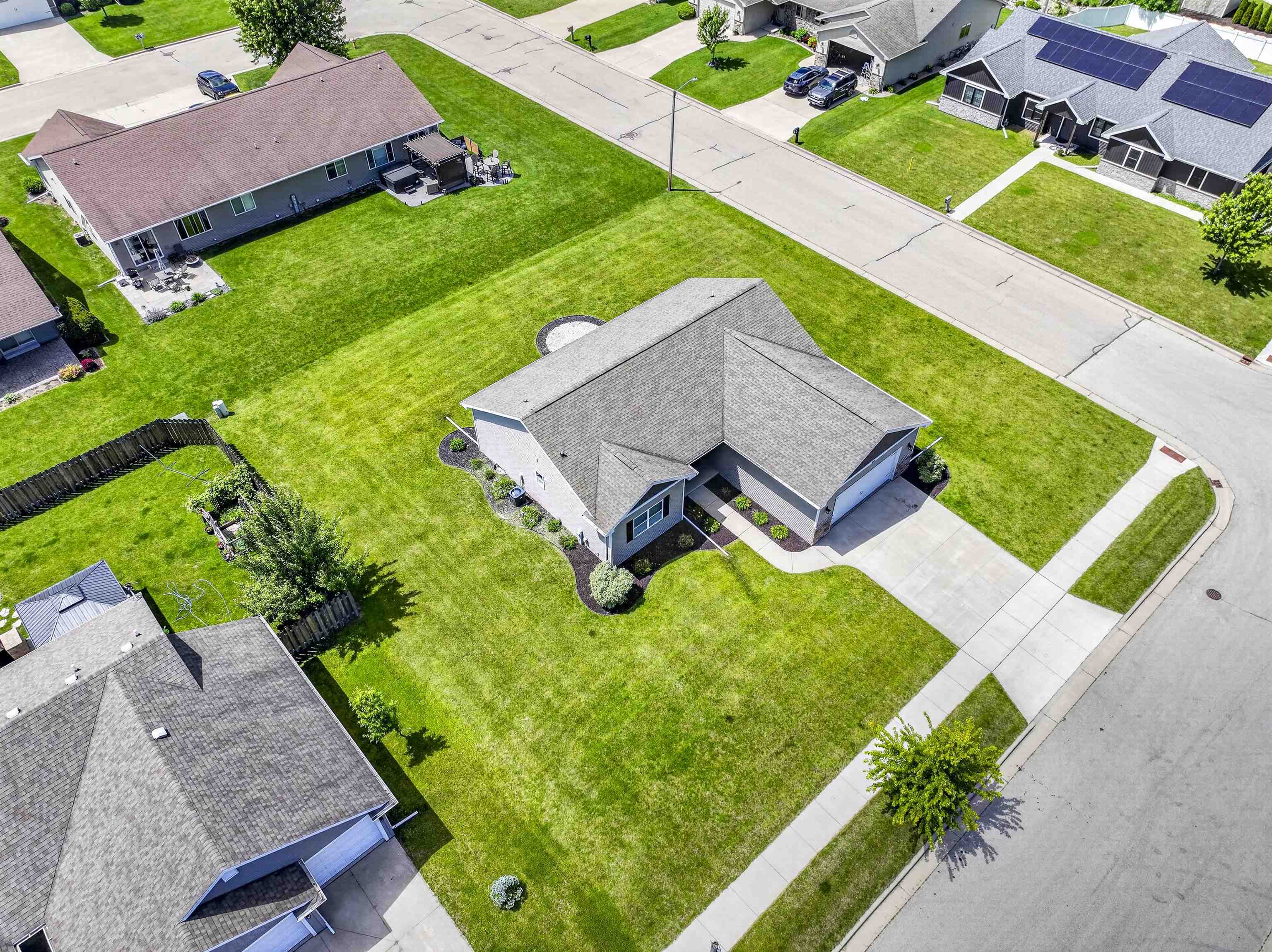 1579 LONE OAK Drive
