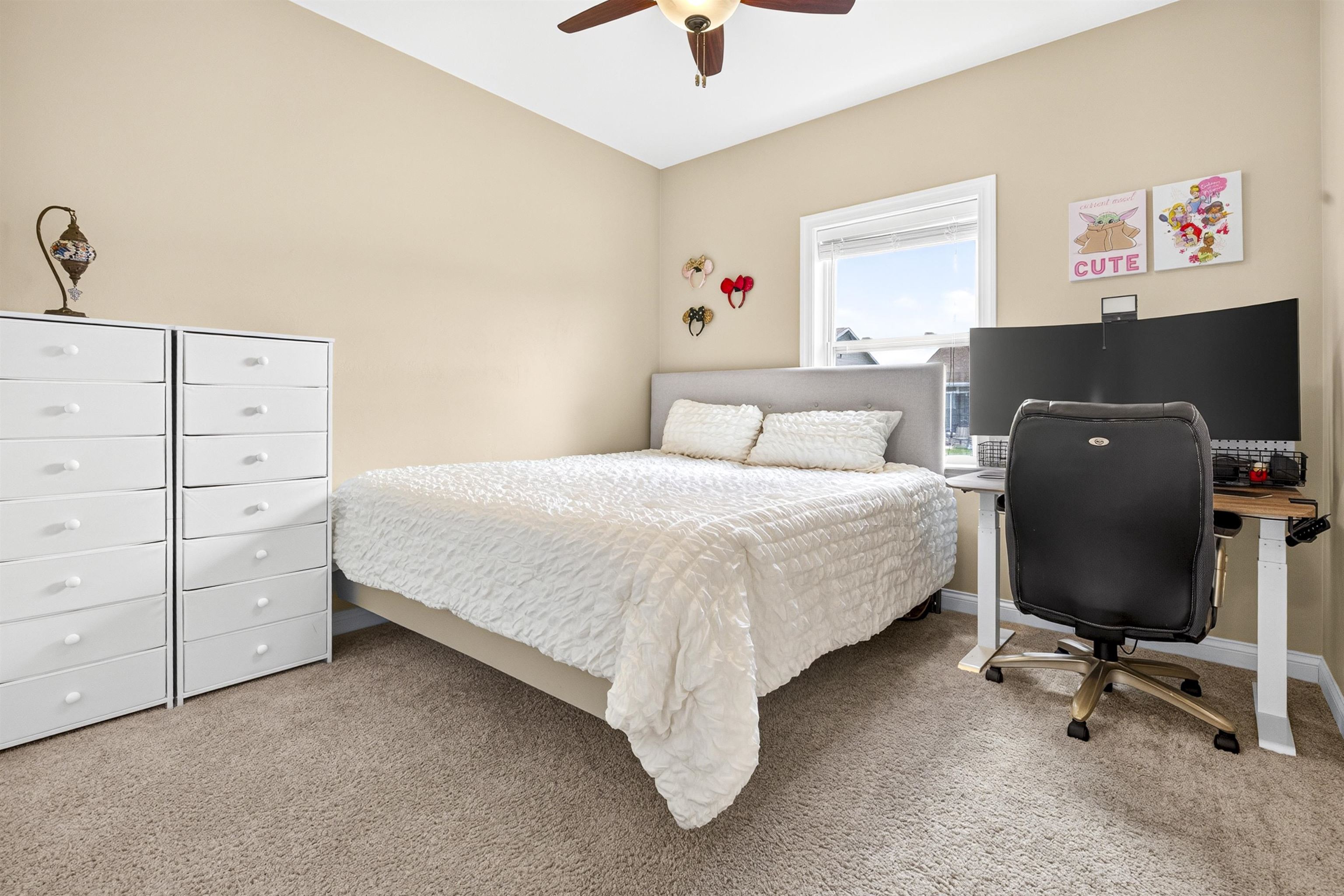 1579 LONE OAK Drive