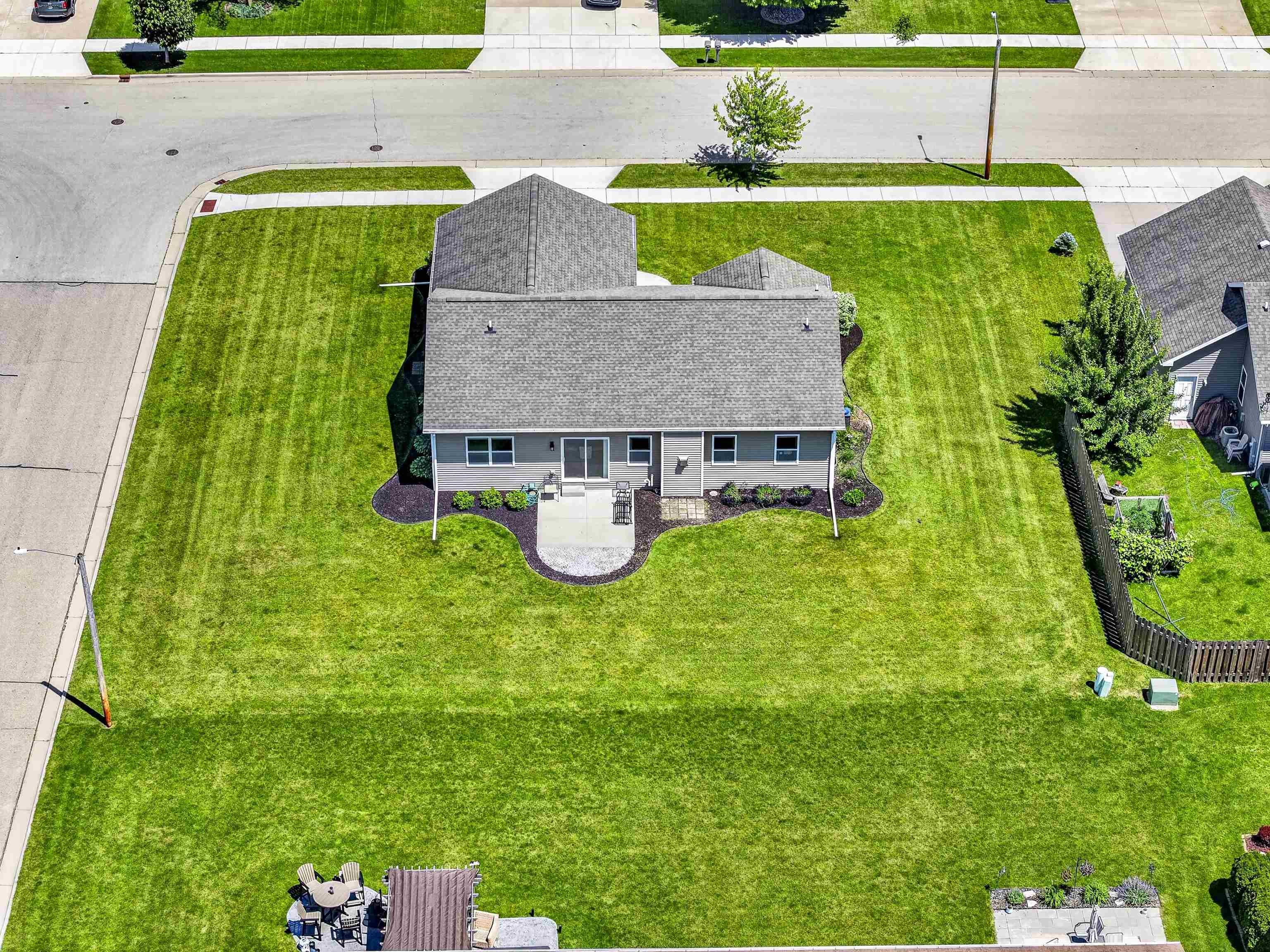 1579 LONE OAK Drive