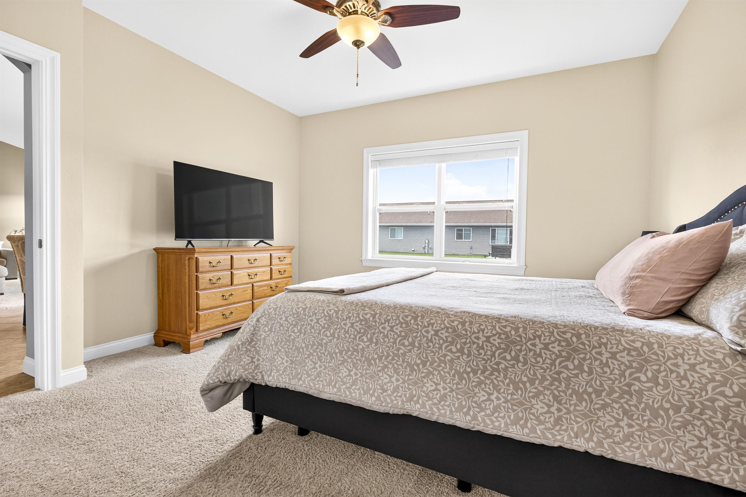 1579 LONE OAK Drive