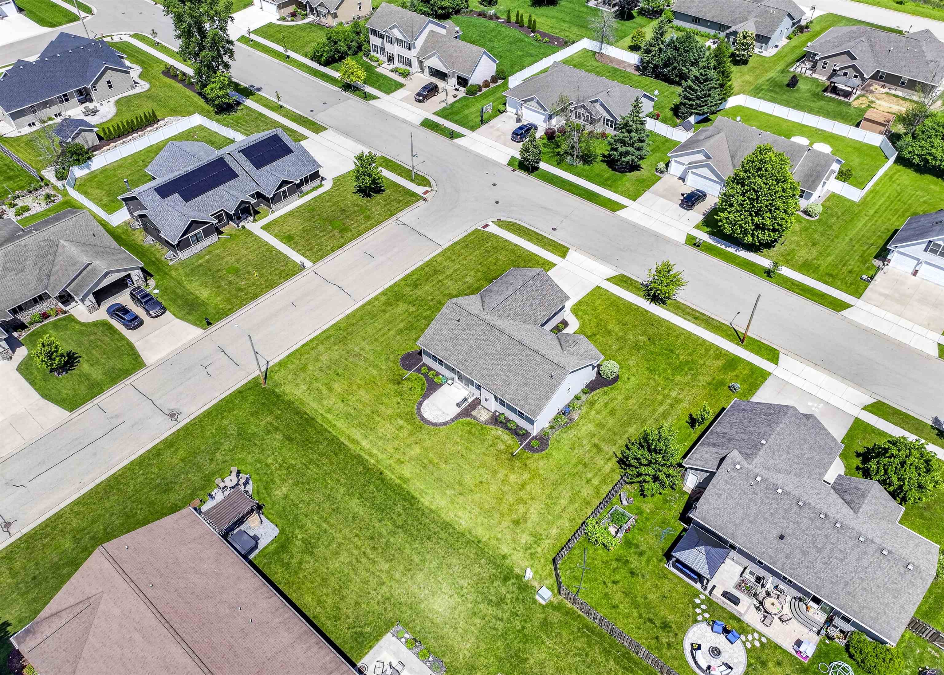1579 LONE OAK Drive