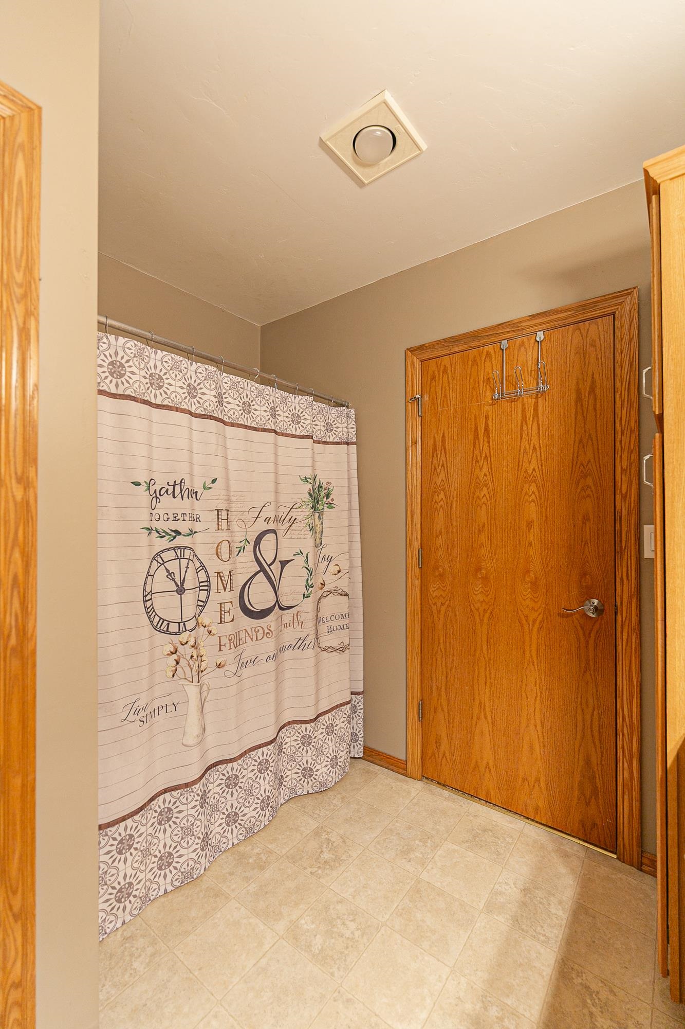2530 GRASSY Lane