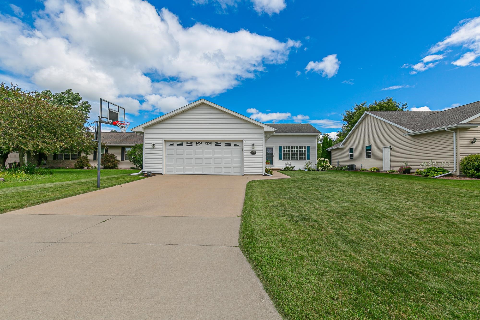 2530 GRASSY Lane