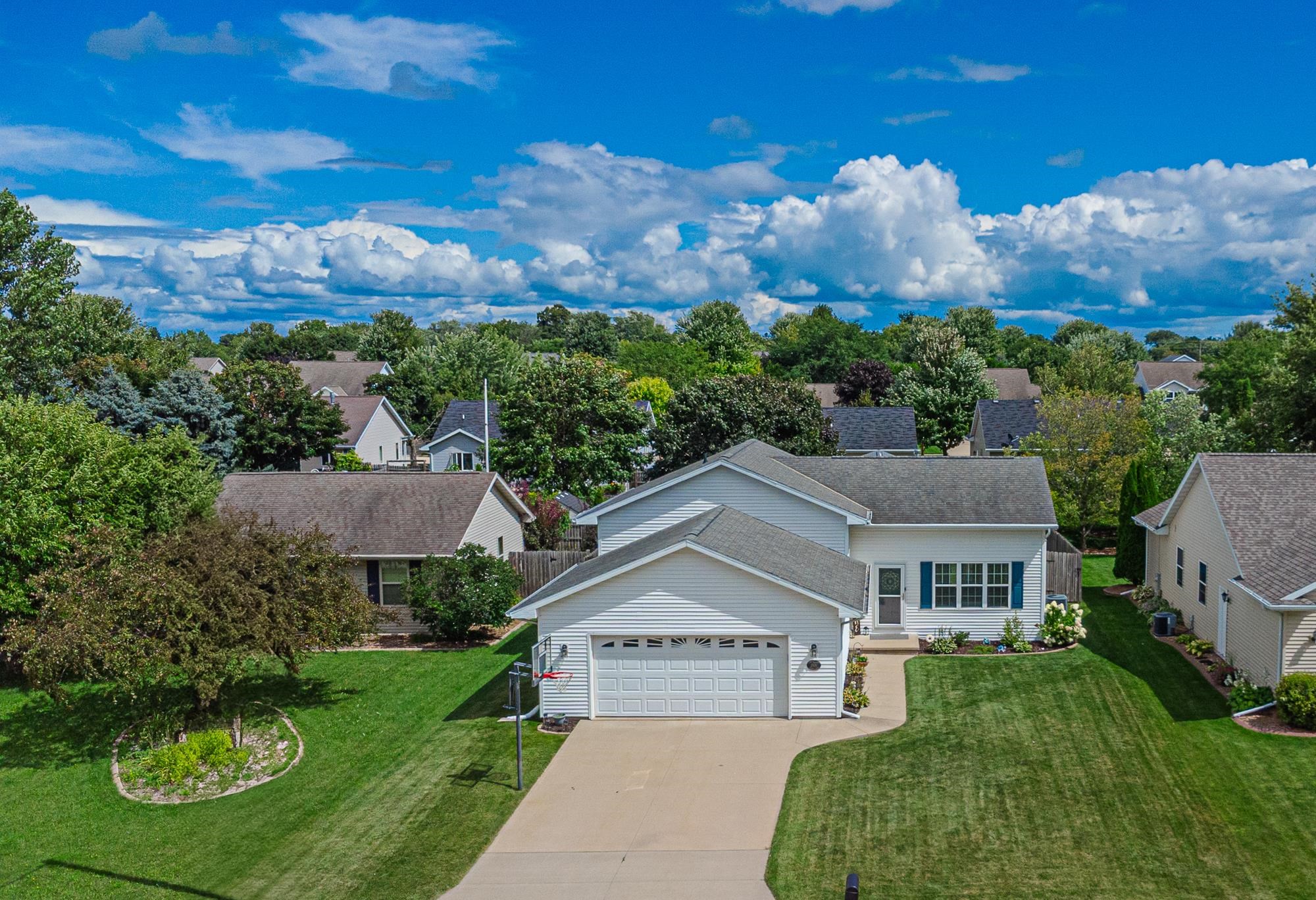 2530 GRASSY Lane