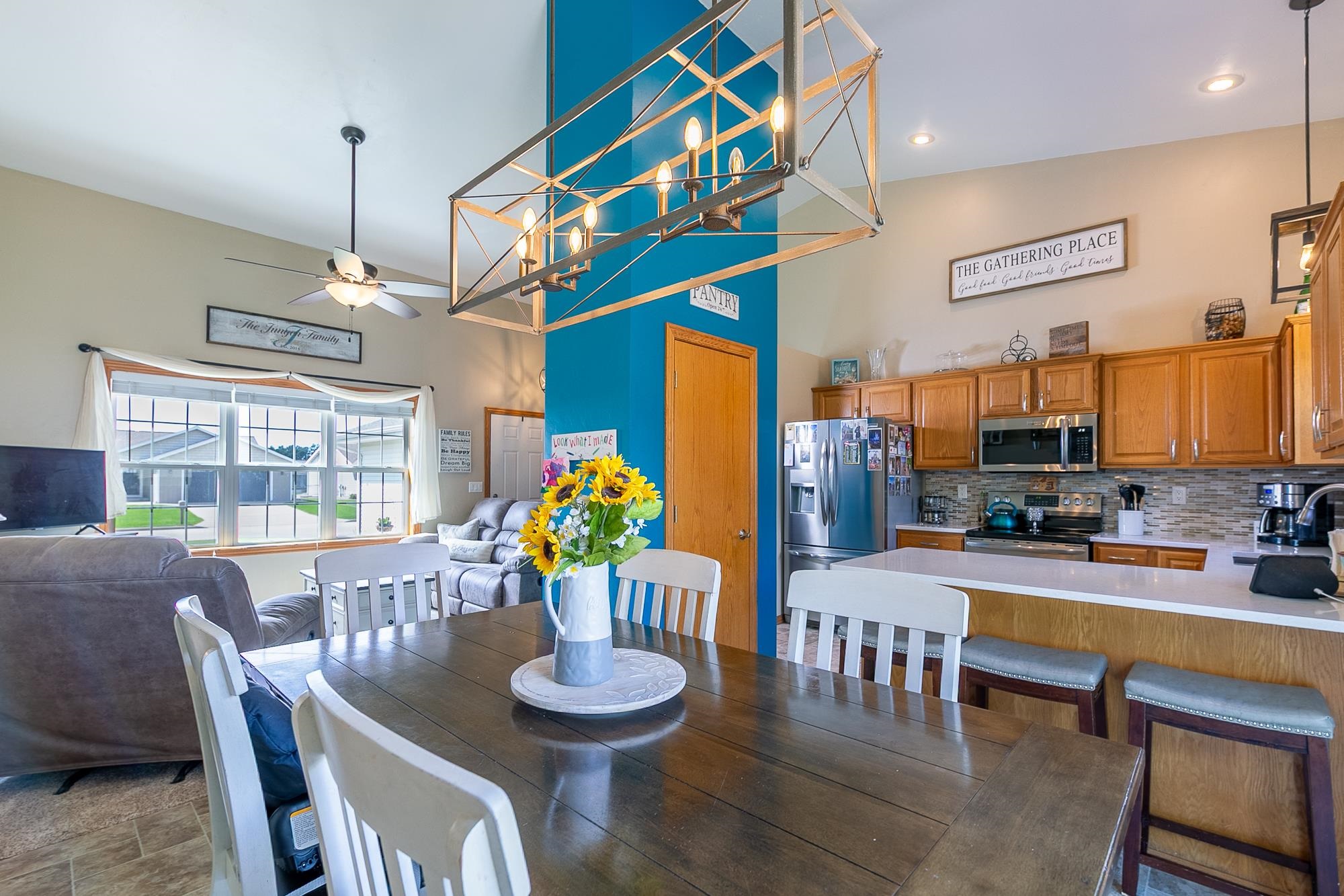 2530 GRASSY Lane