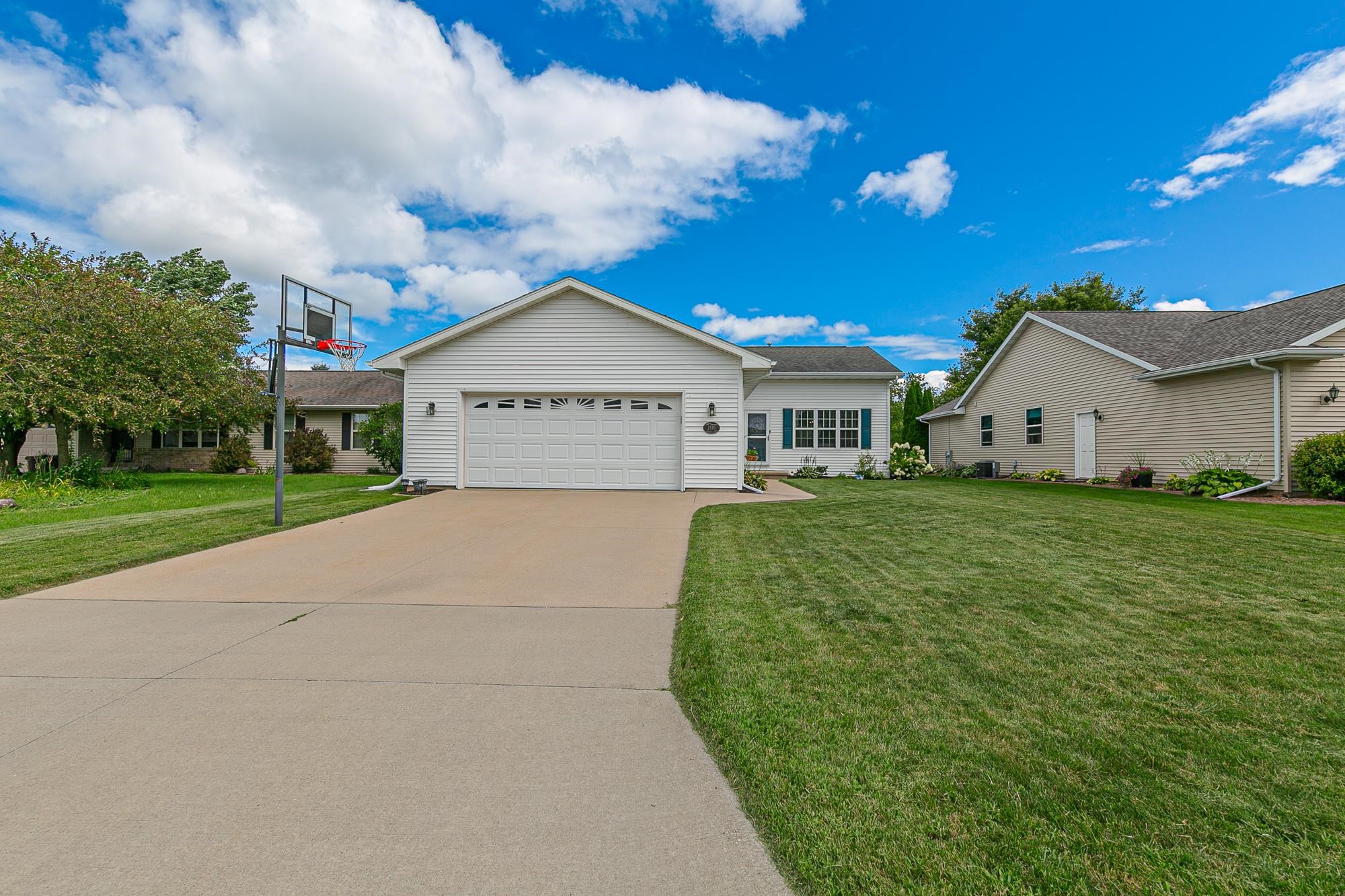 2530 GRASSY Lane