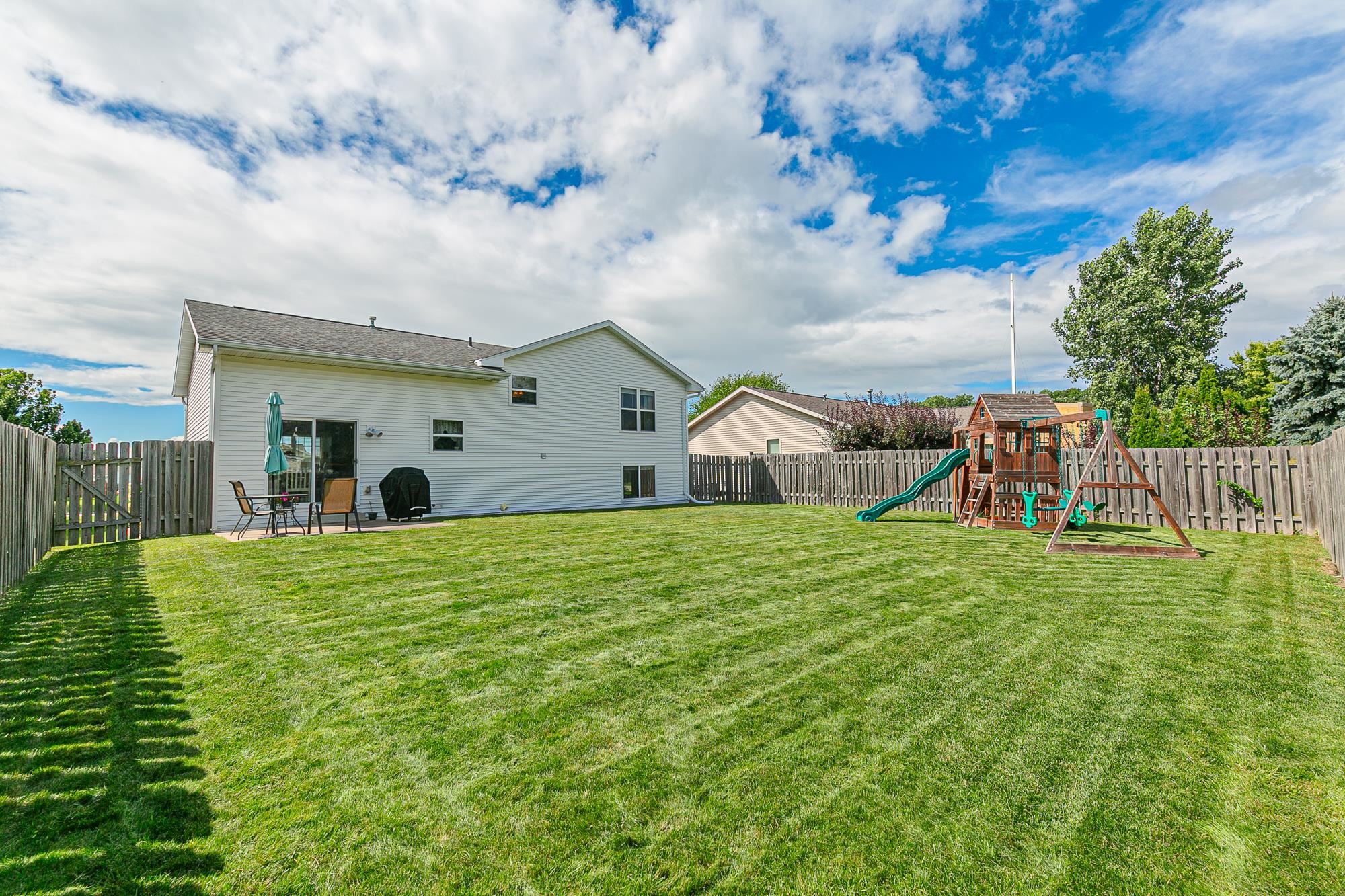 2530 GRASSY Lane