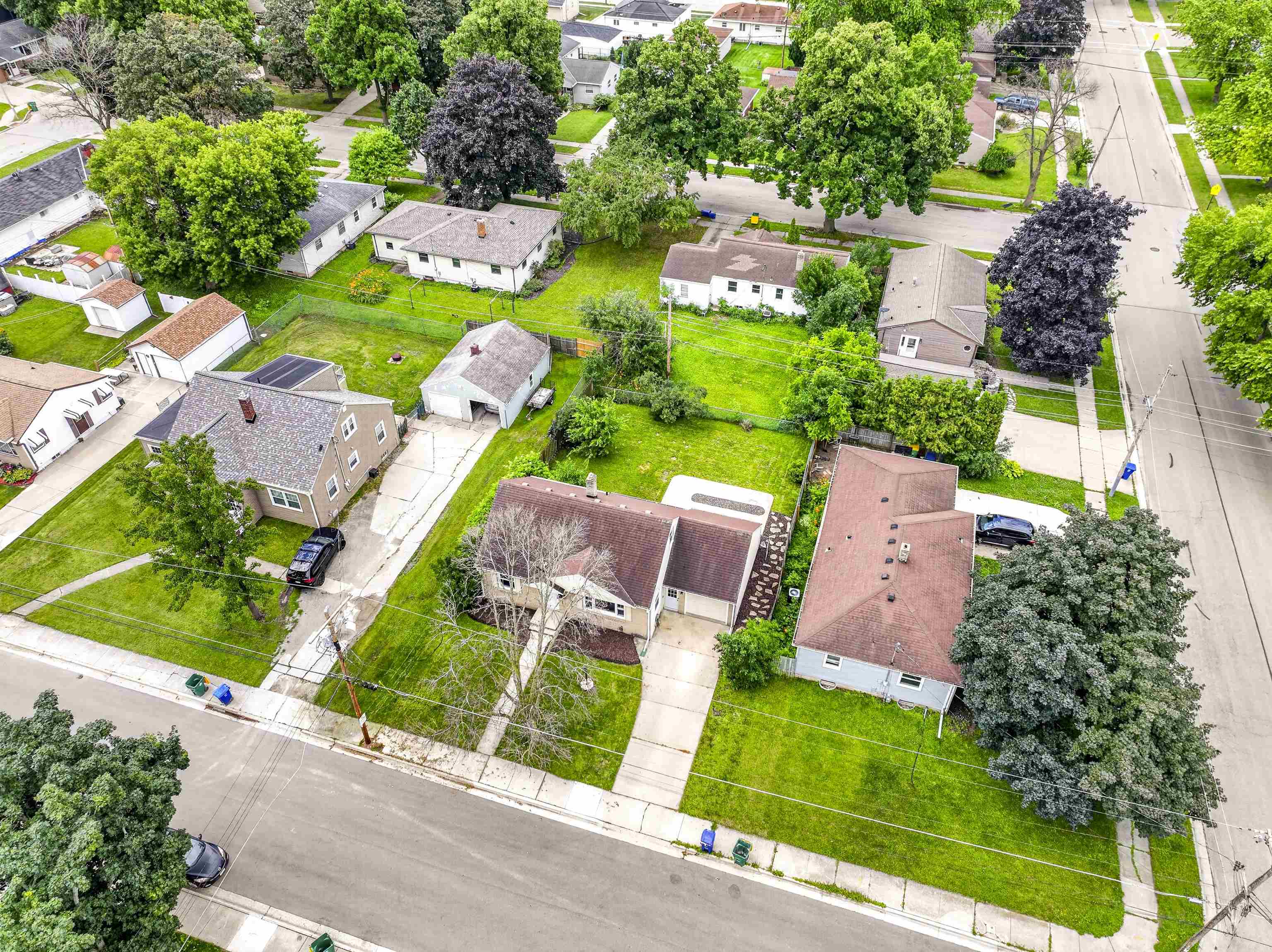 1029 LANGLADE Avenue