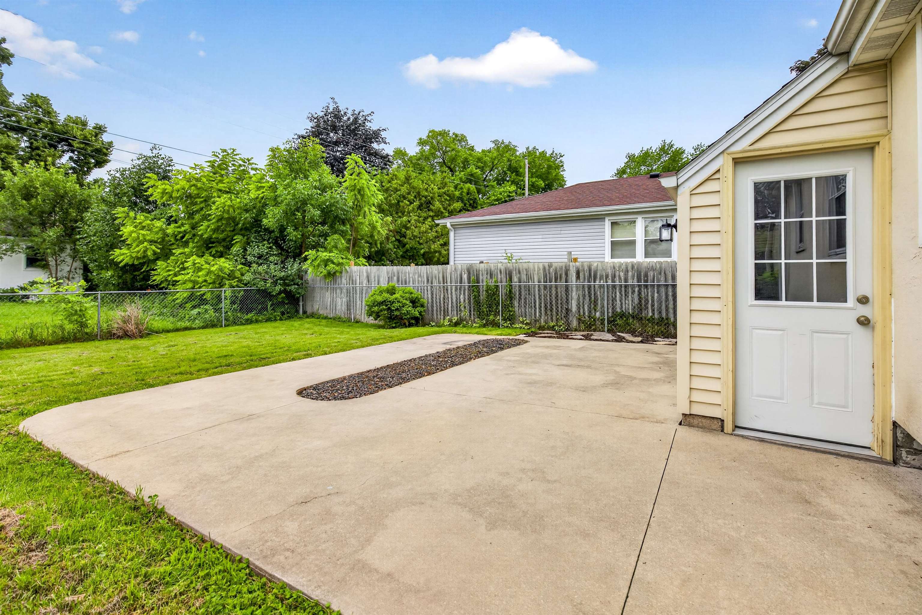1029 LANGLADE Avenue
