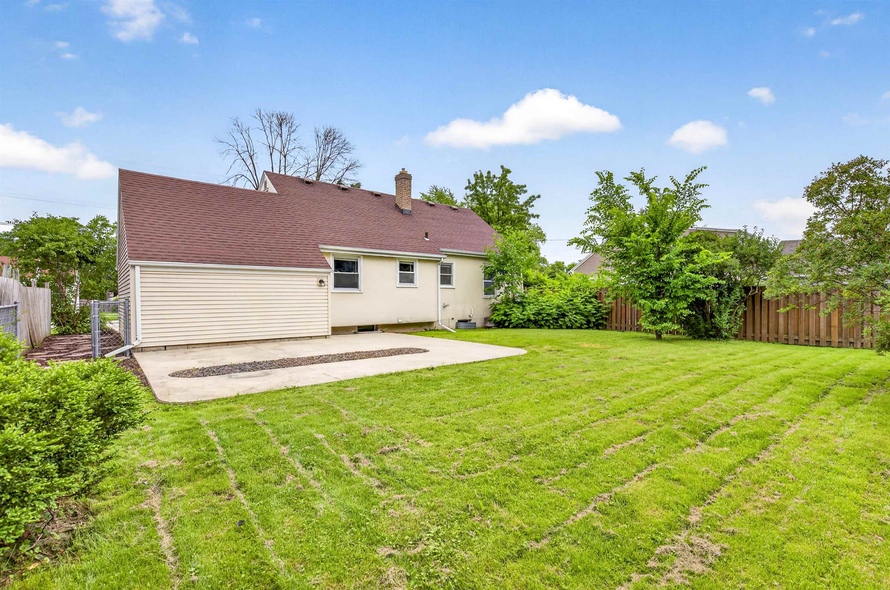 1029 LANGLADE Avenue