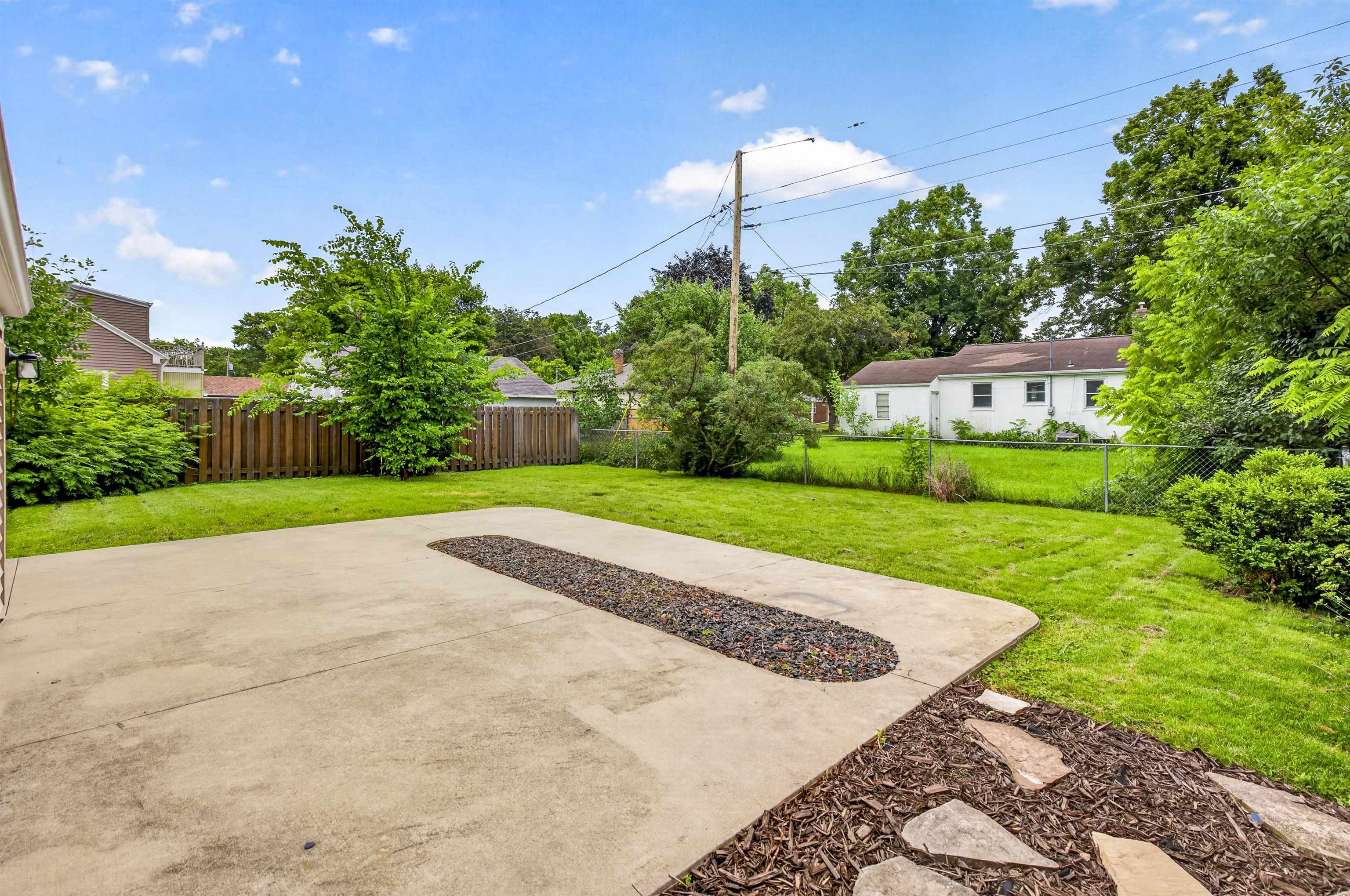 1029 LANGLADE Avenue