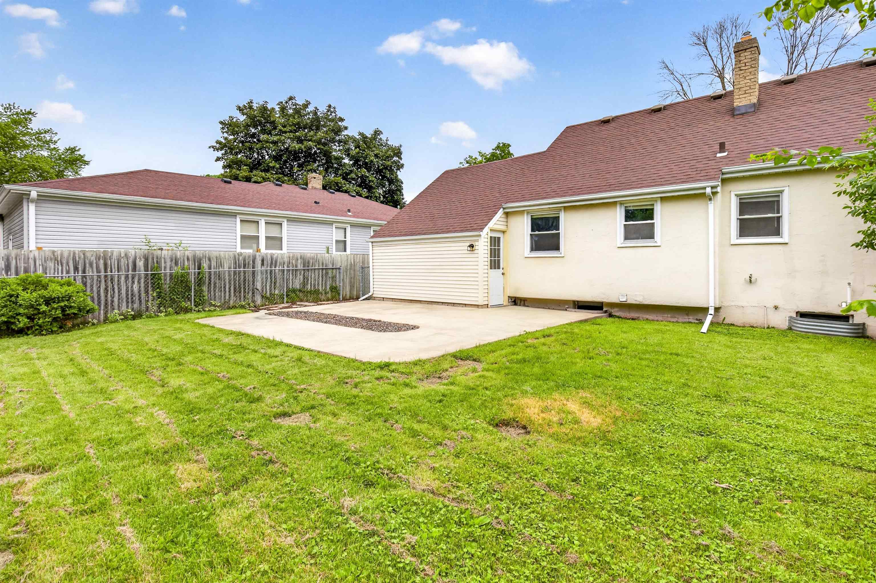 1029 LANGLADE Avenue