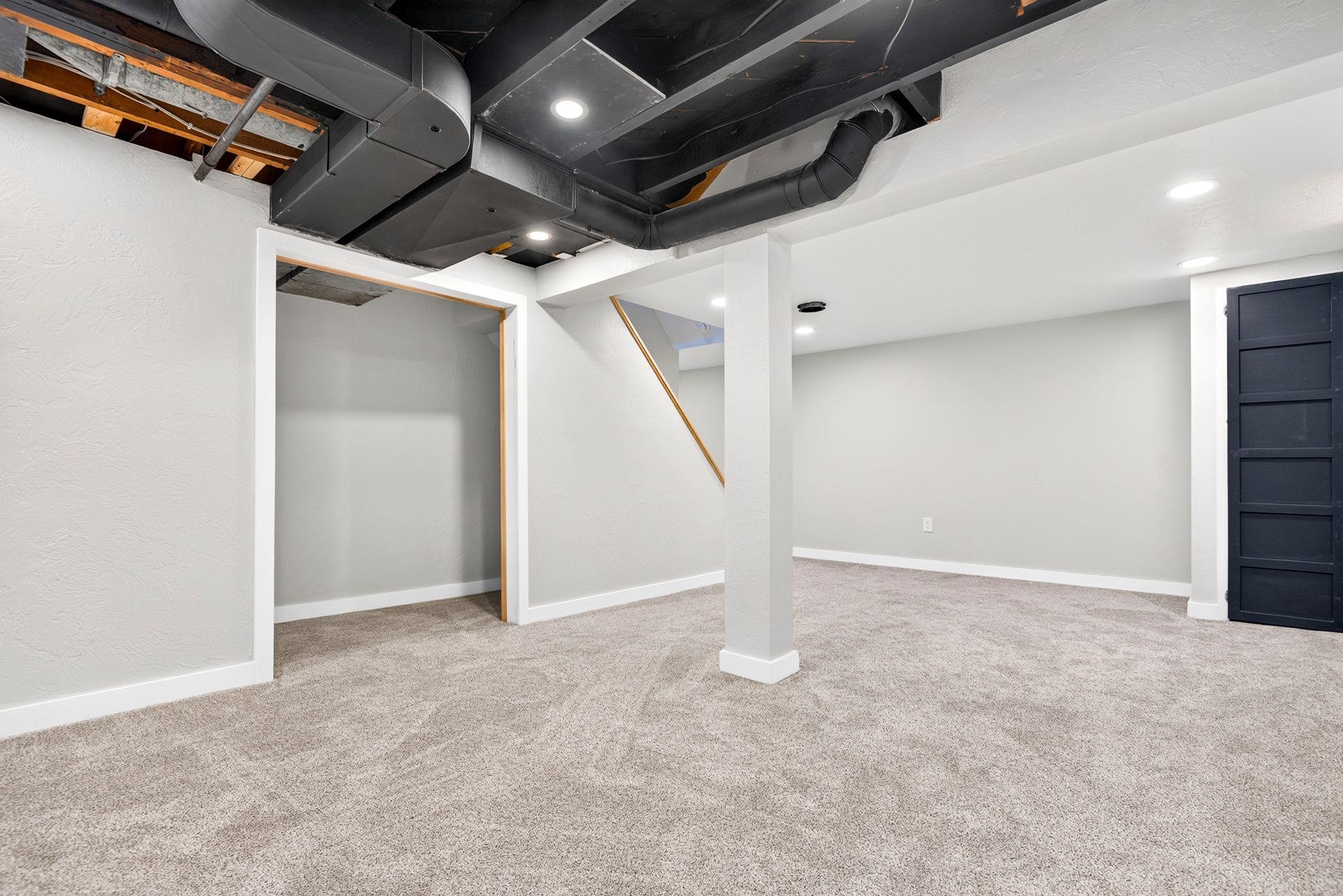 804 E MAPLE Street