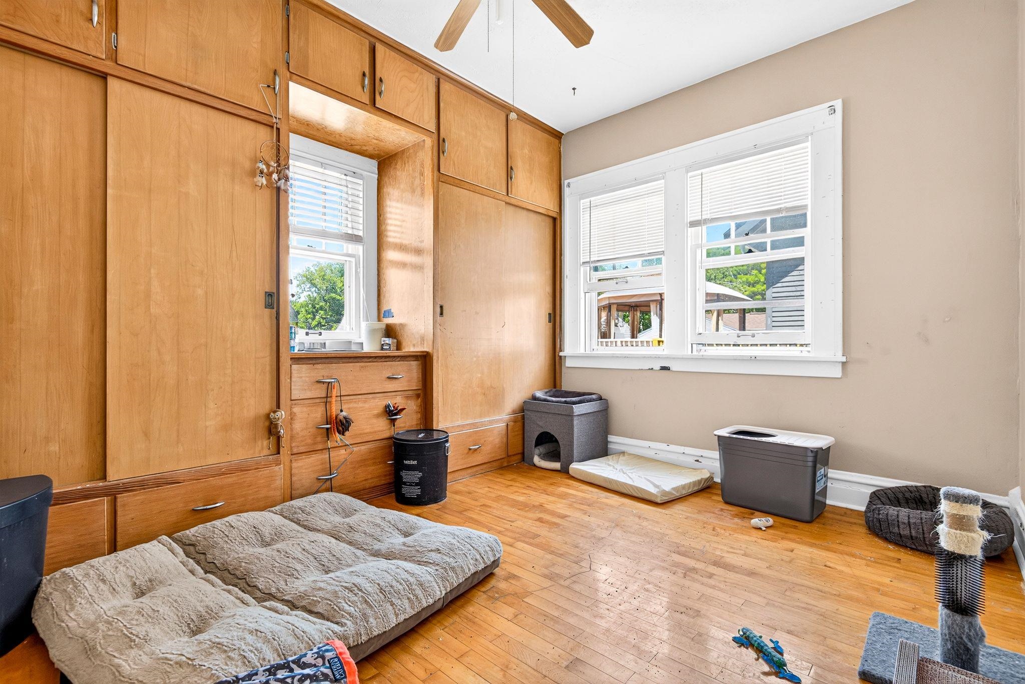 1251 WALNUT Street