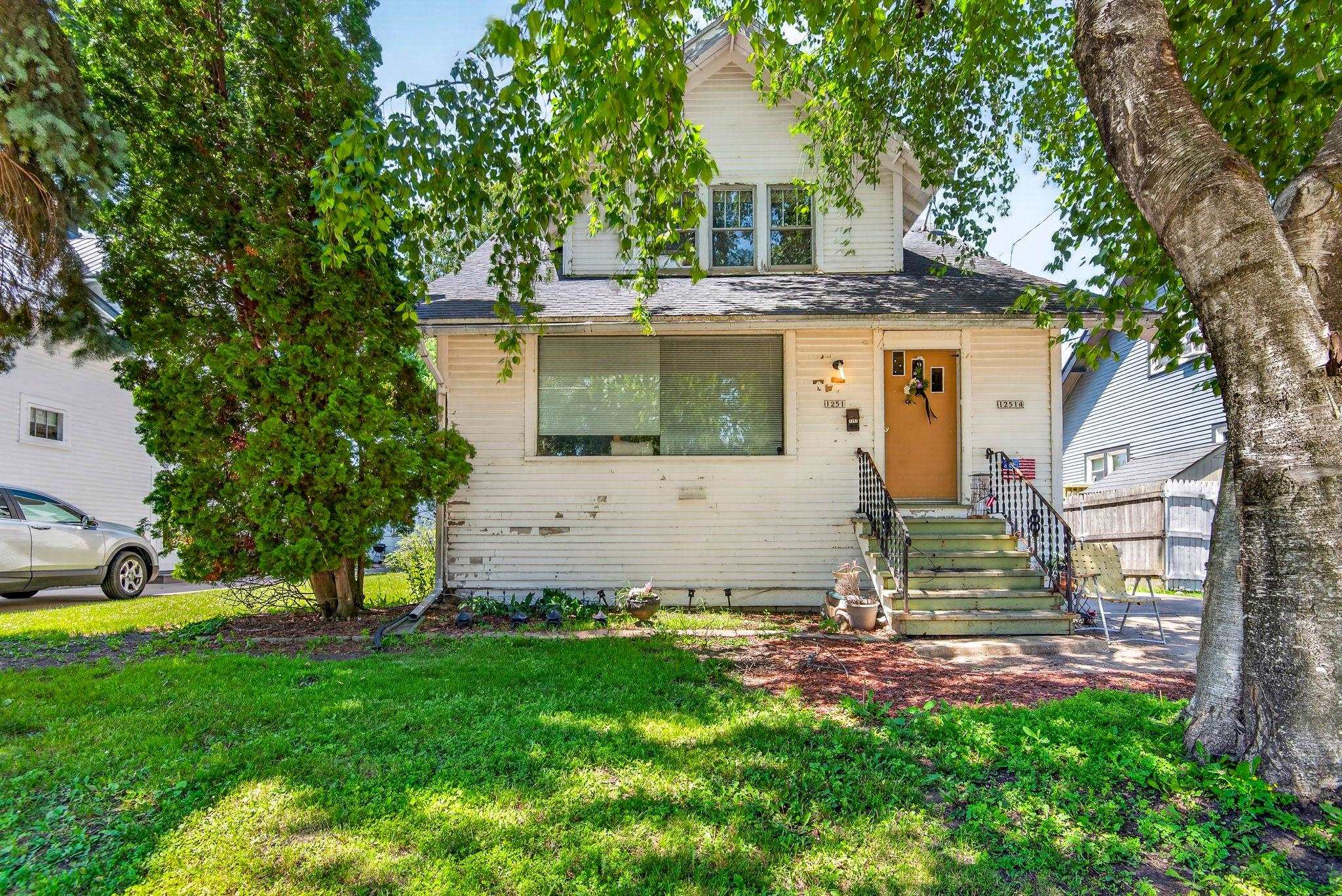 1251 WALNUT Street