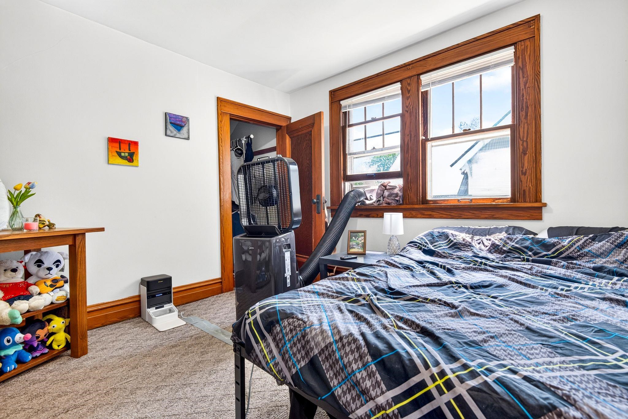 1251 WALNUT Street