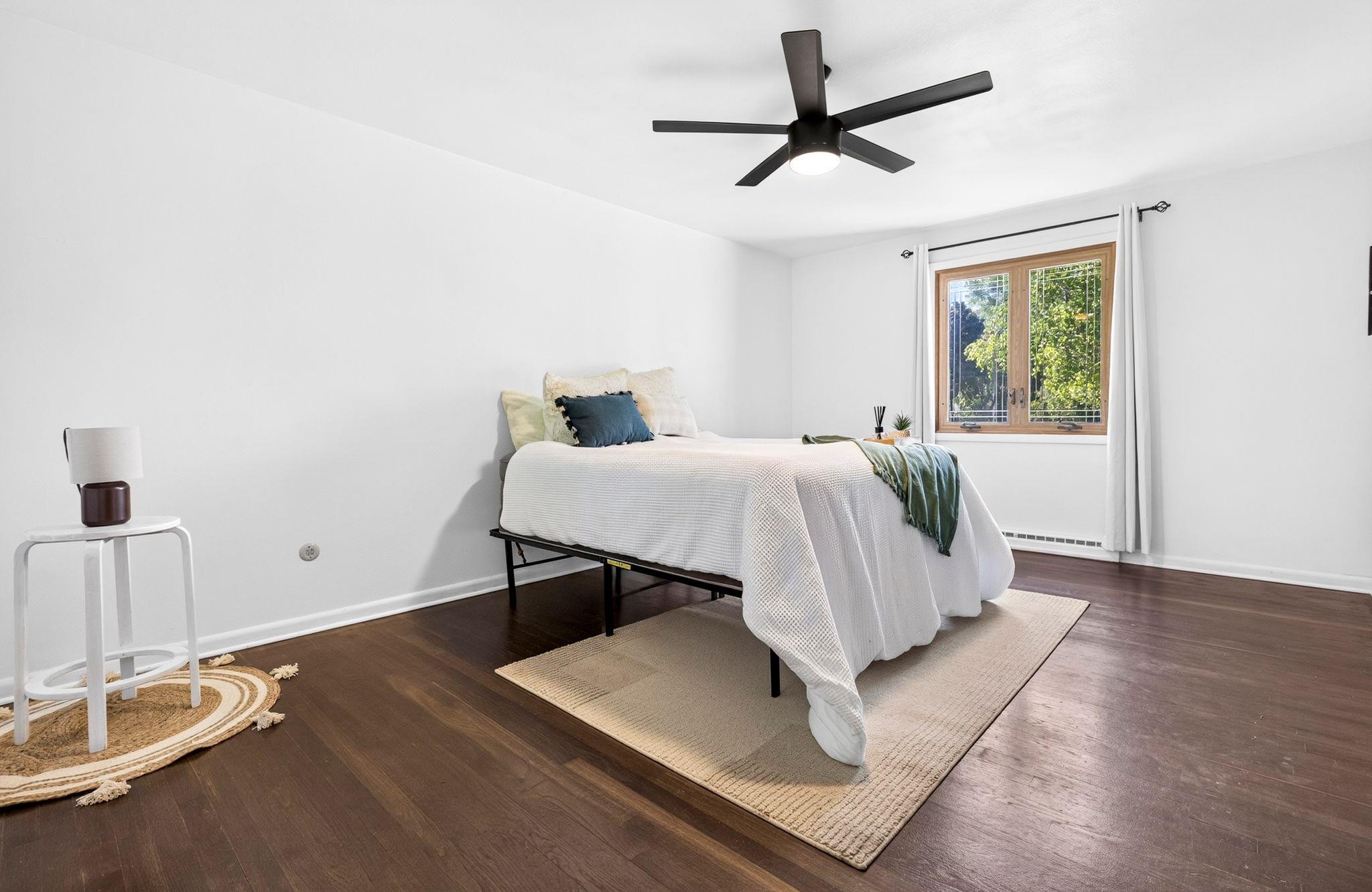 11 WILLOW Court