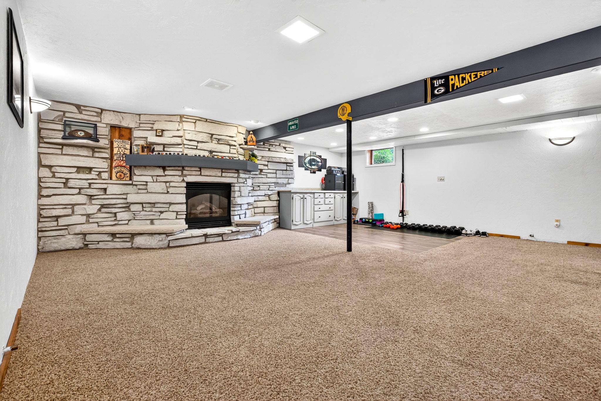 W7681 HILLWOOD Court