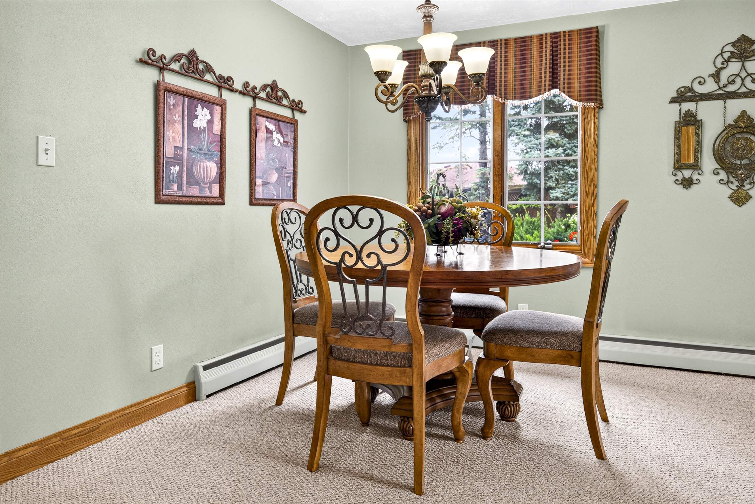 106 LOX Court