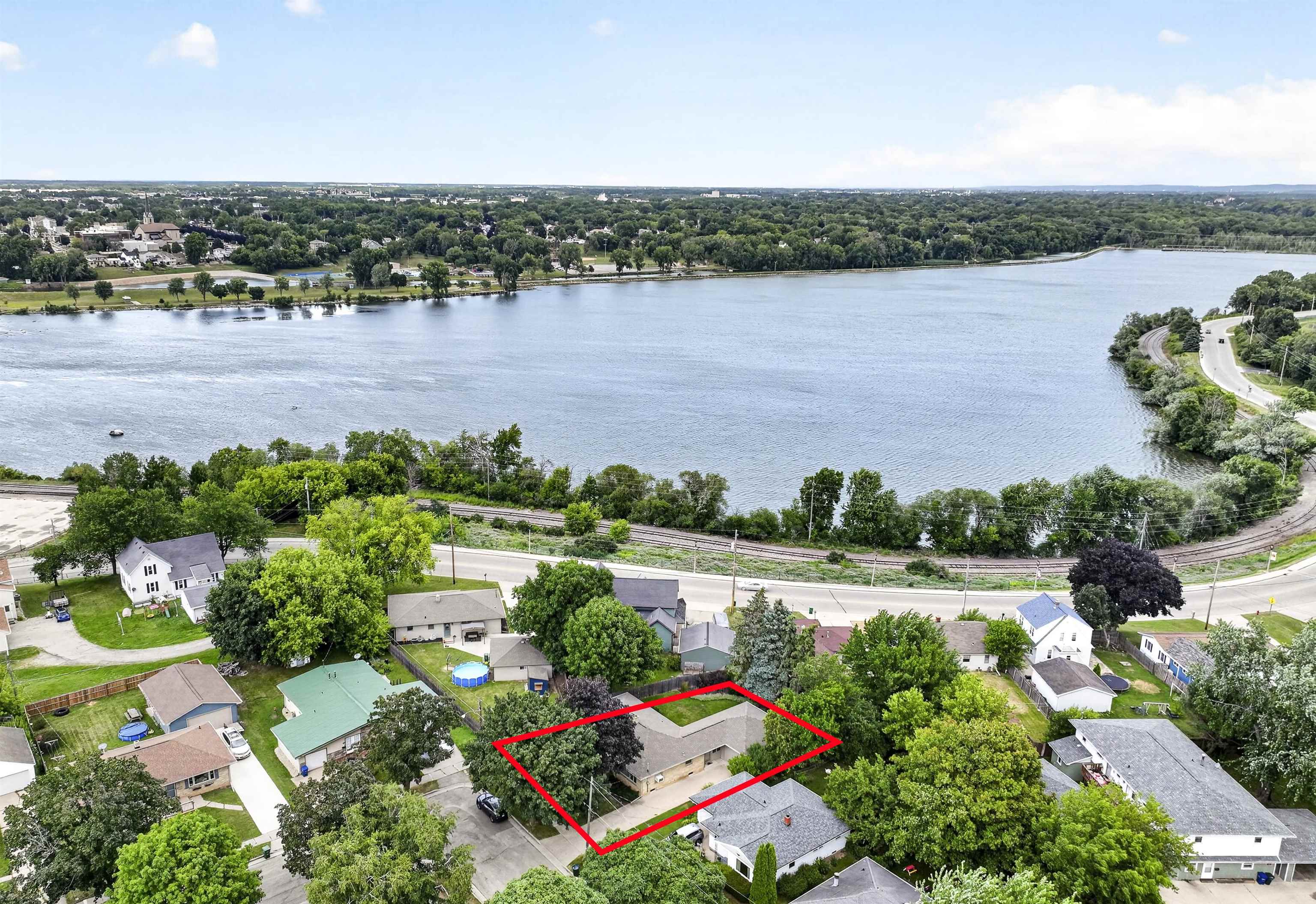 106 LOX Court