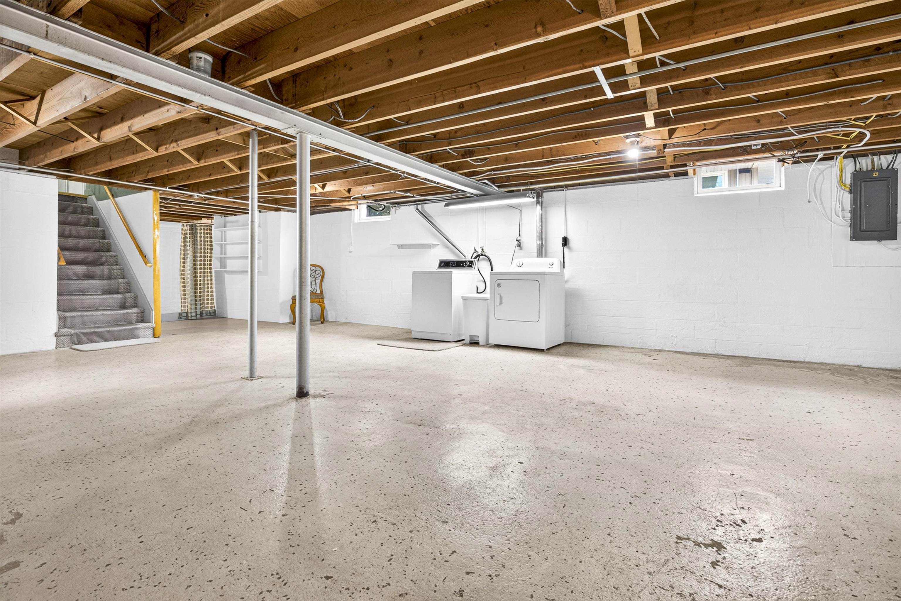 106 LOX Court