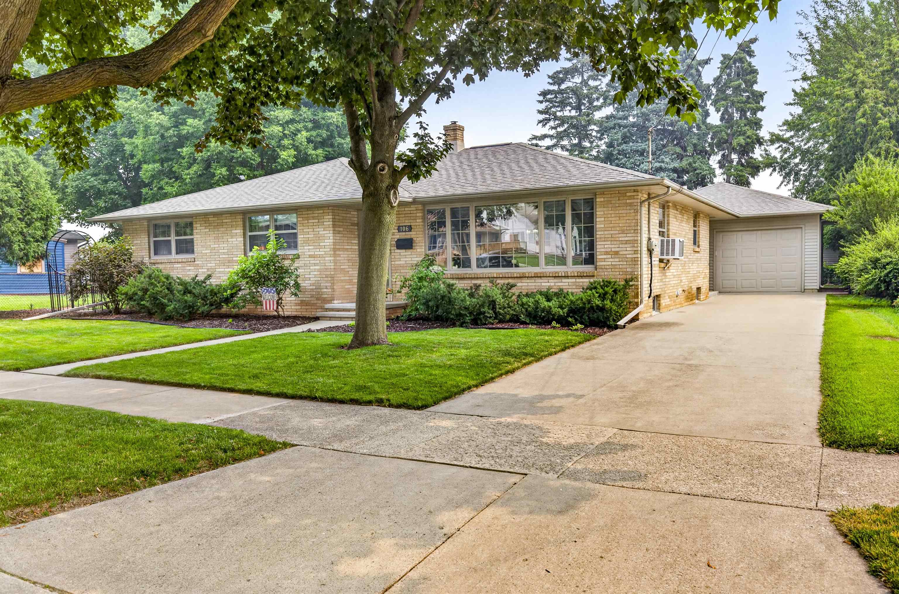 106 LOX Court