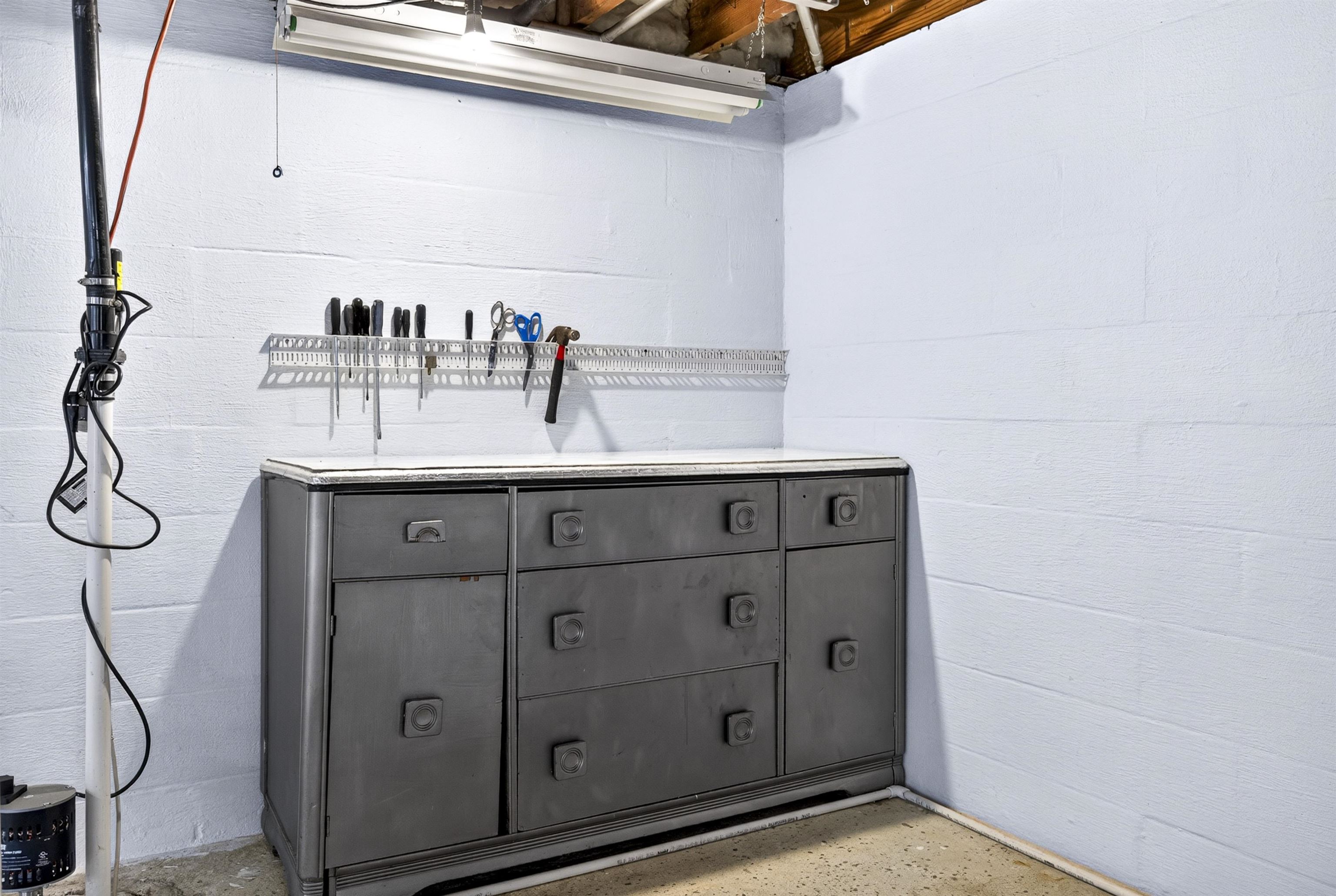 106 LOX Court