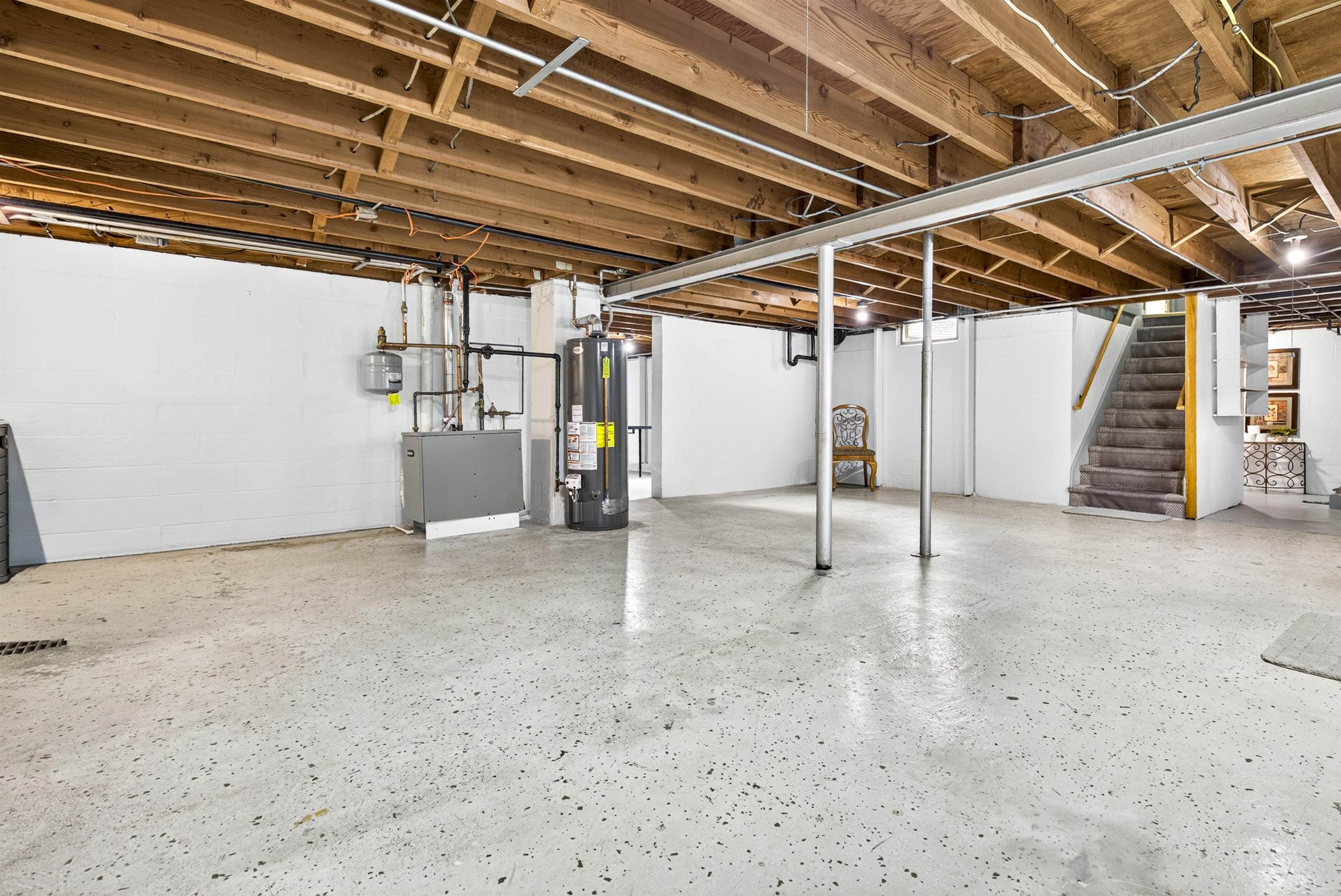 106 LOX Court