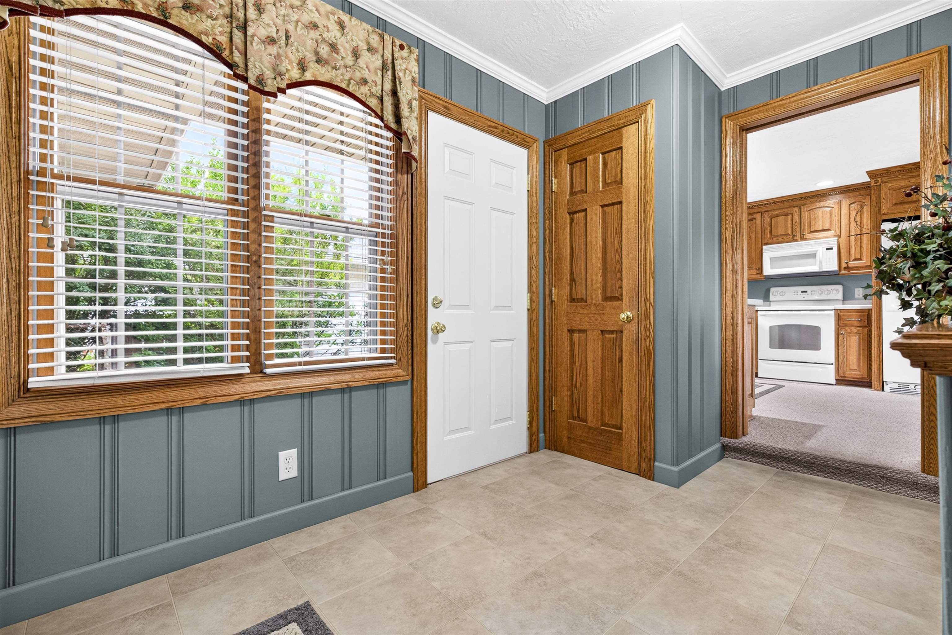 106 LOX Court
