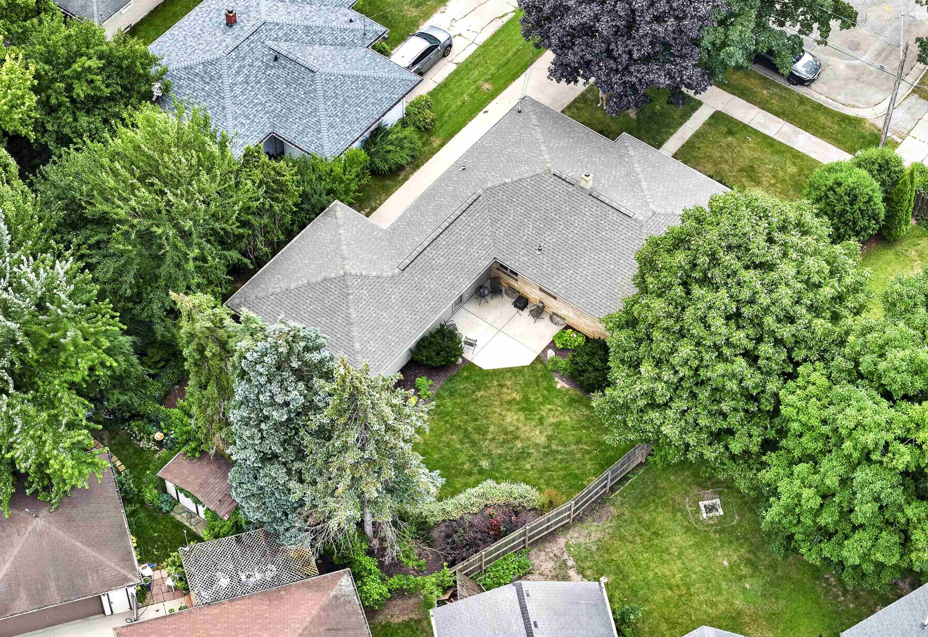 106 LOX Court
