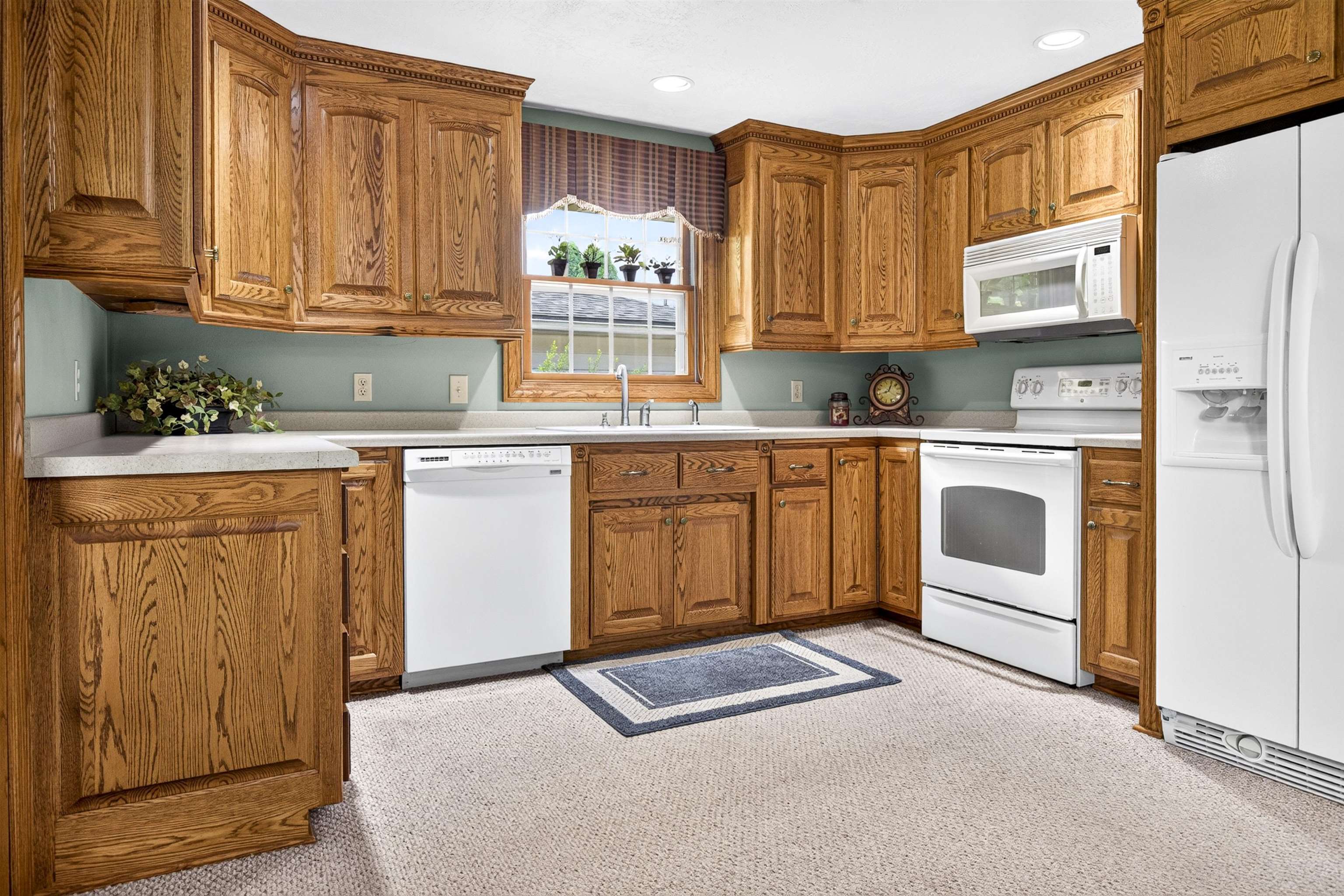 106 LOX Court