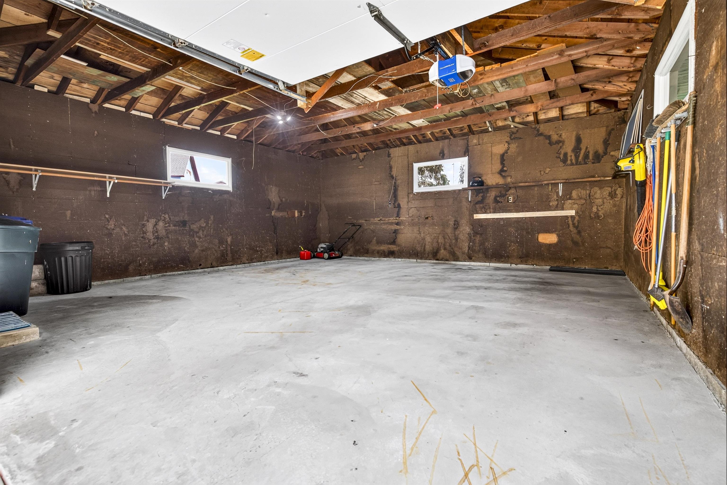 106 LOX Court