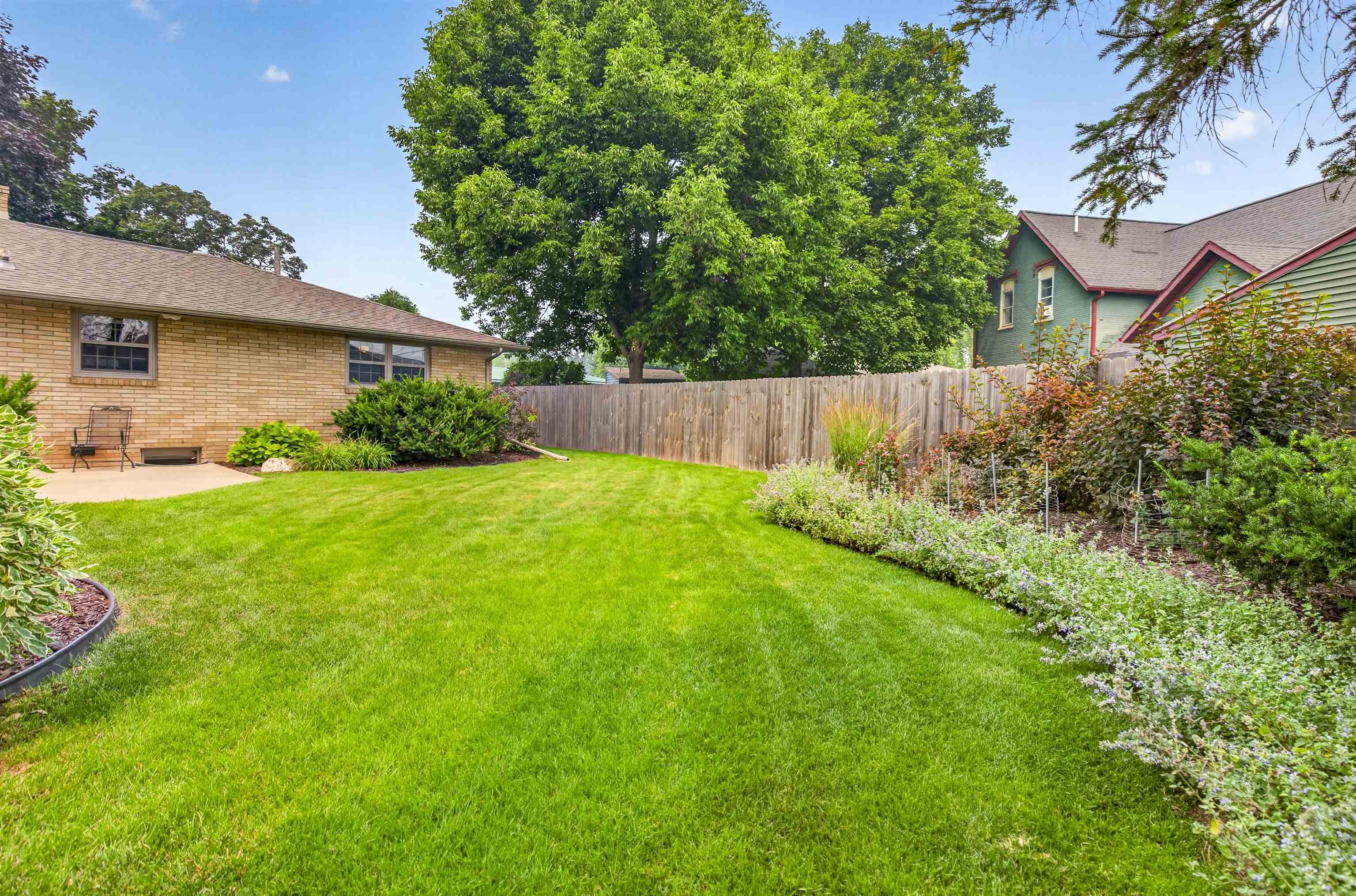 106 LOX Court