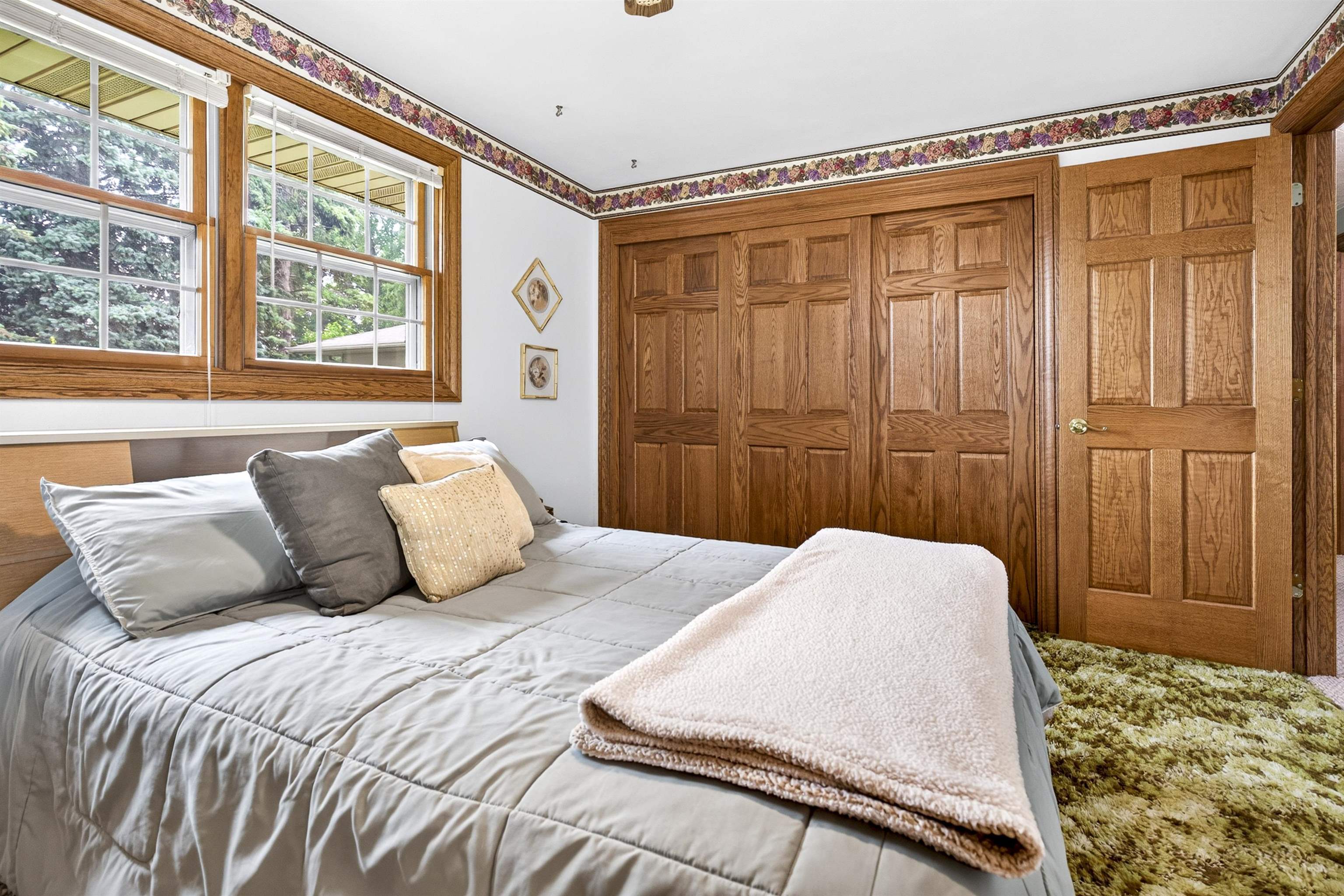 106 LOX Court