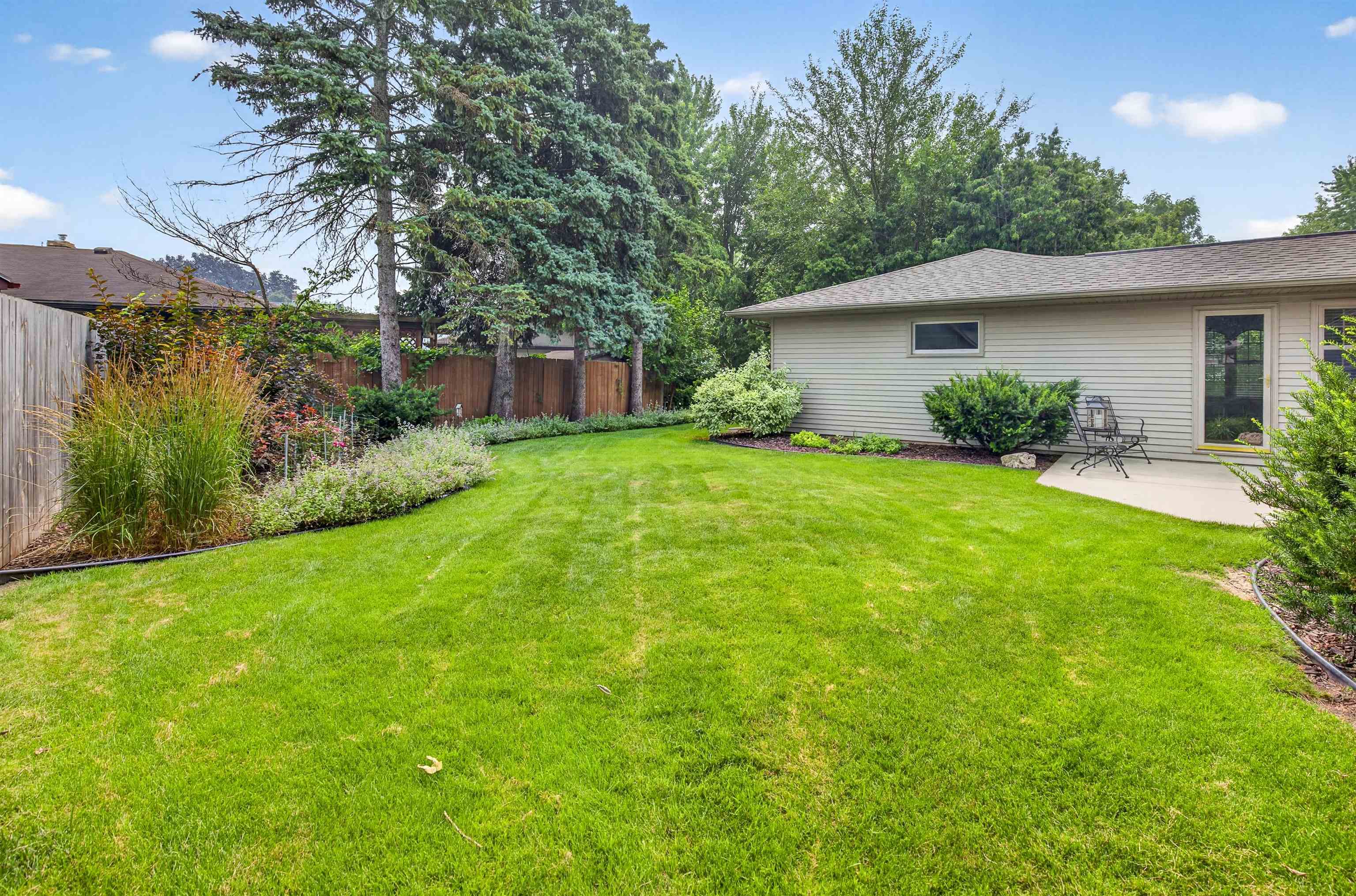 106 LOX Court