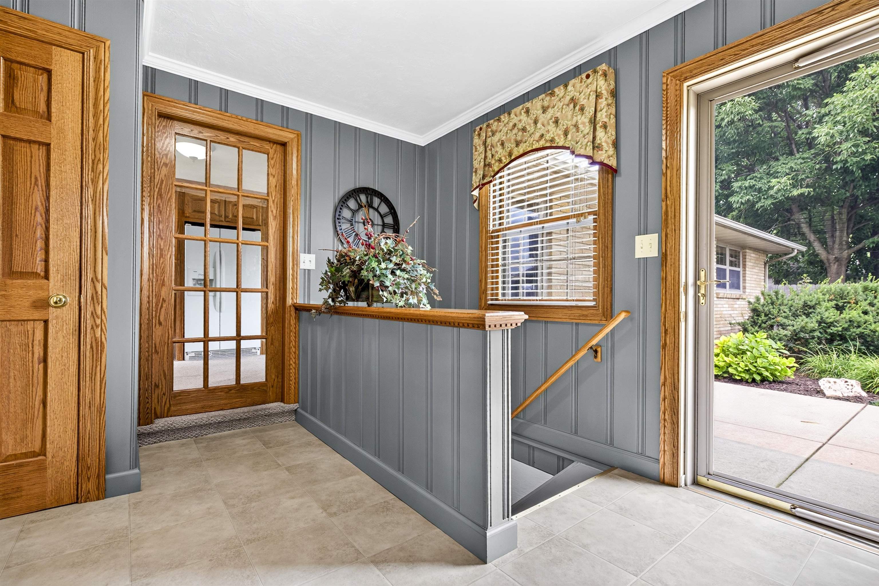 106 LOX Court