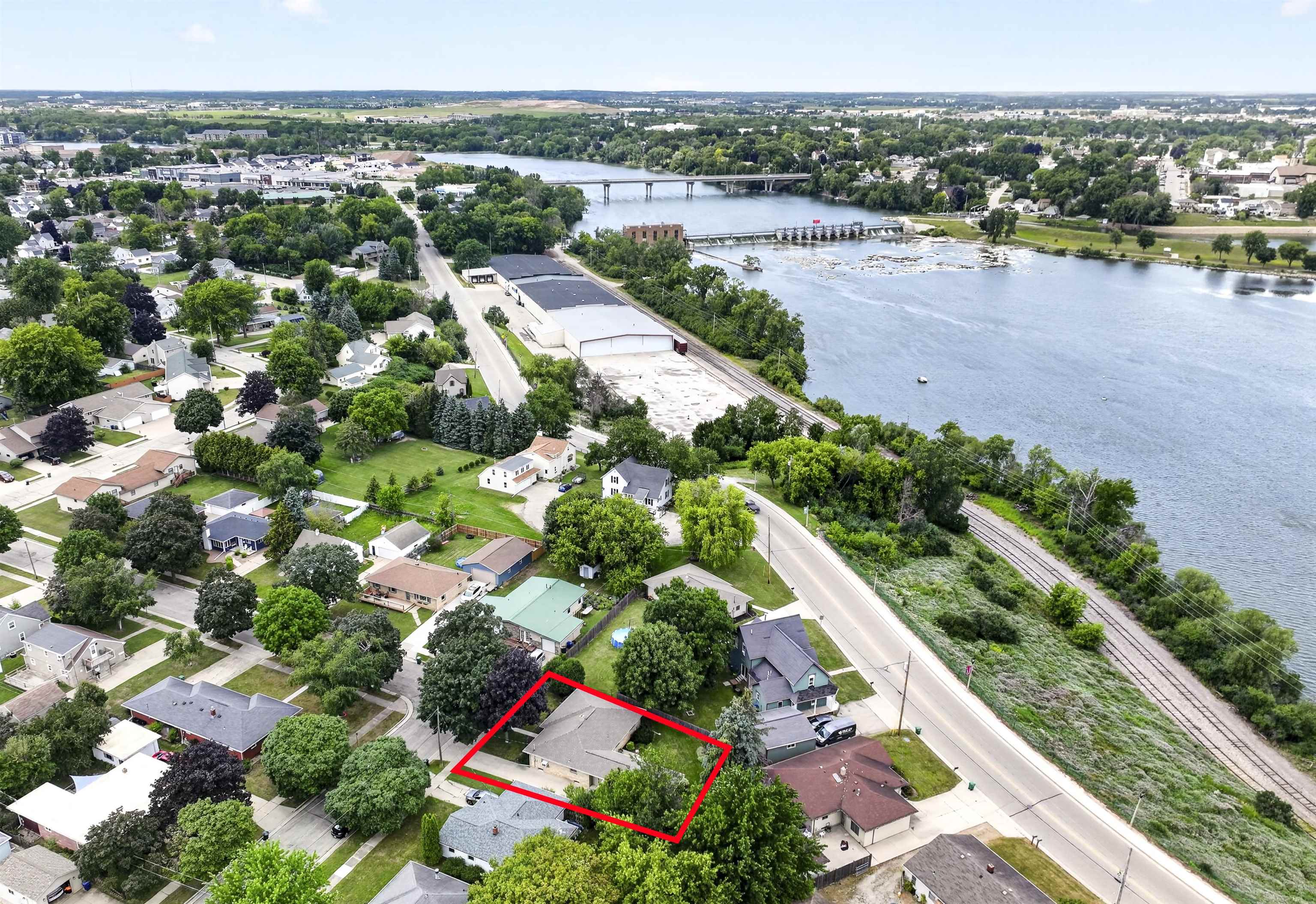 106 LOX Court
