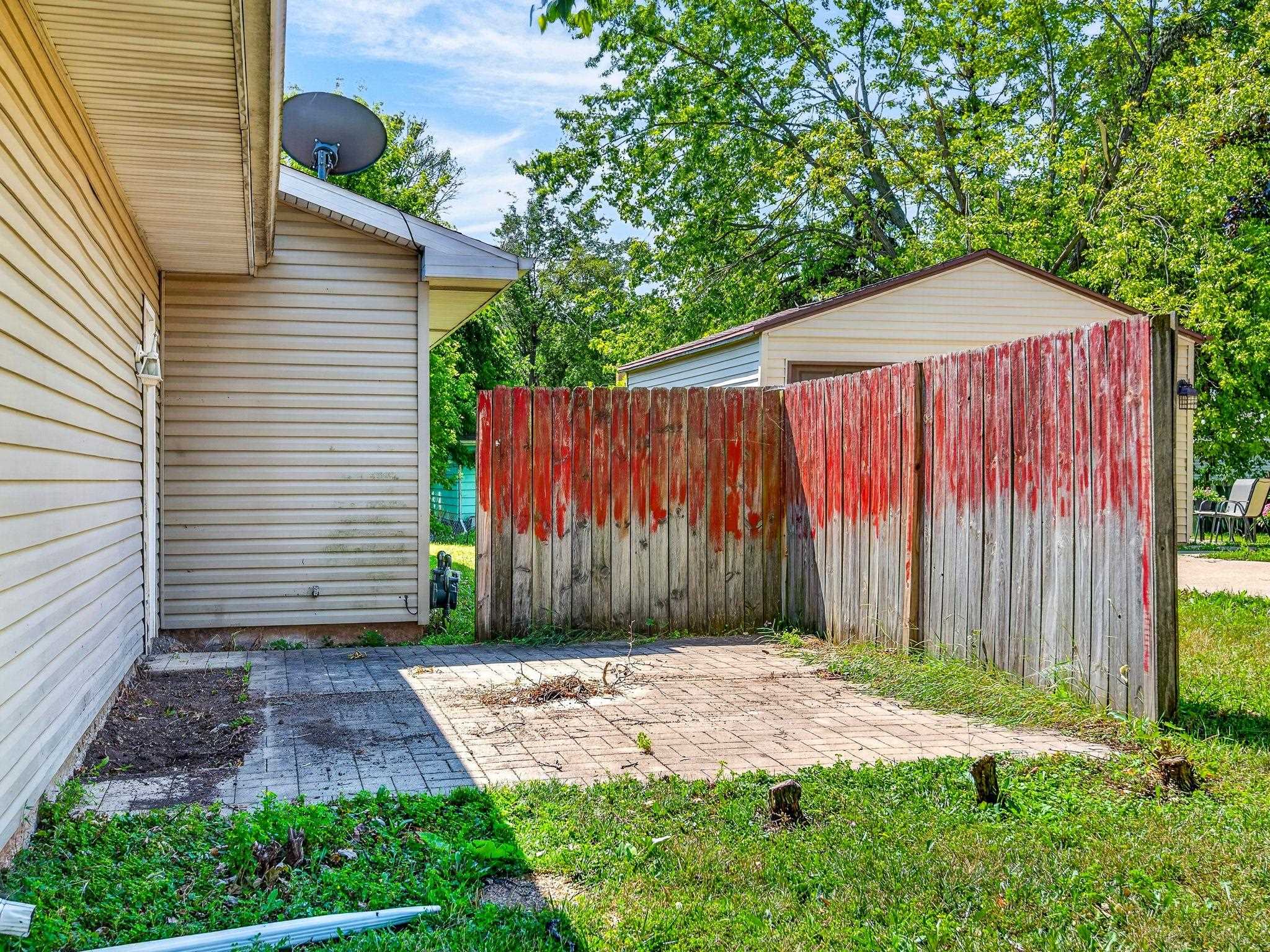 808 GROVE Street