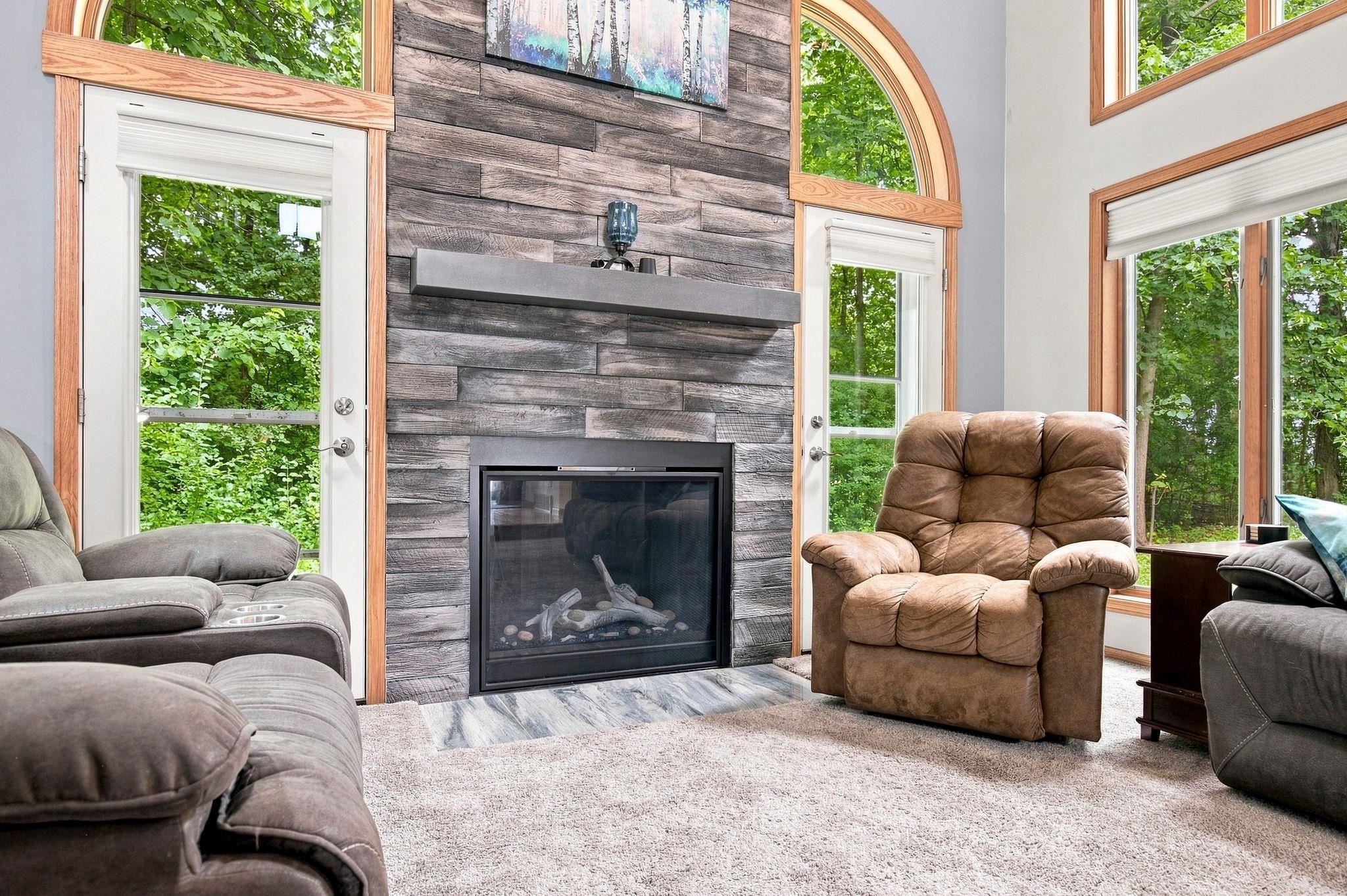 2420 BRANTWOOD Drive