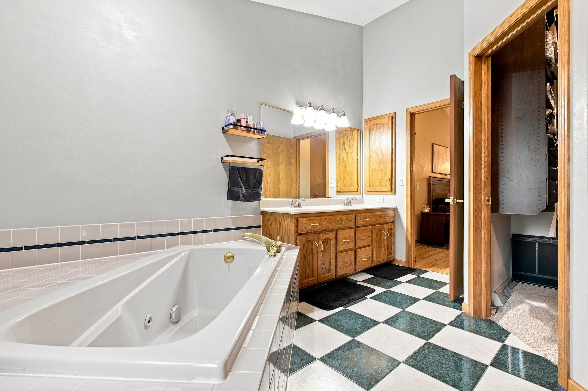 2420 BRANTWOOD Drive