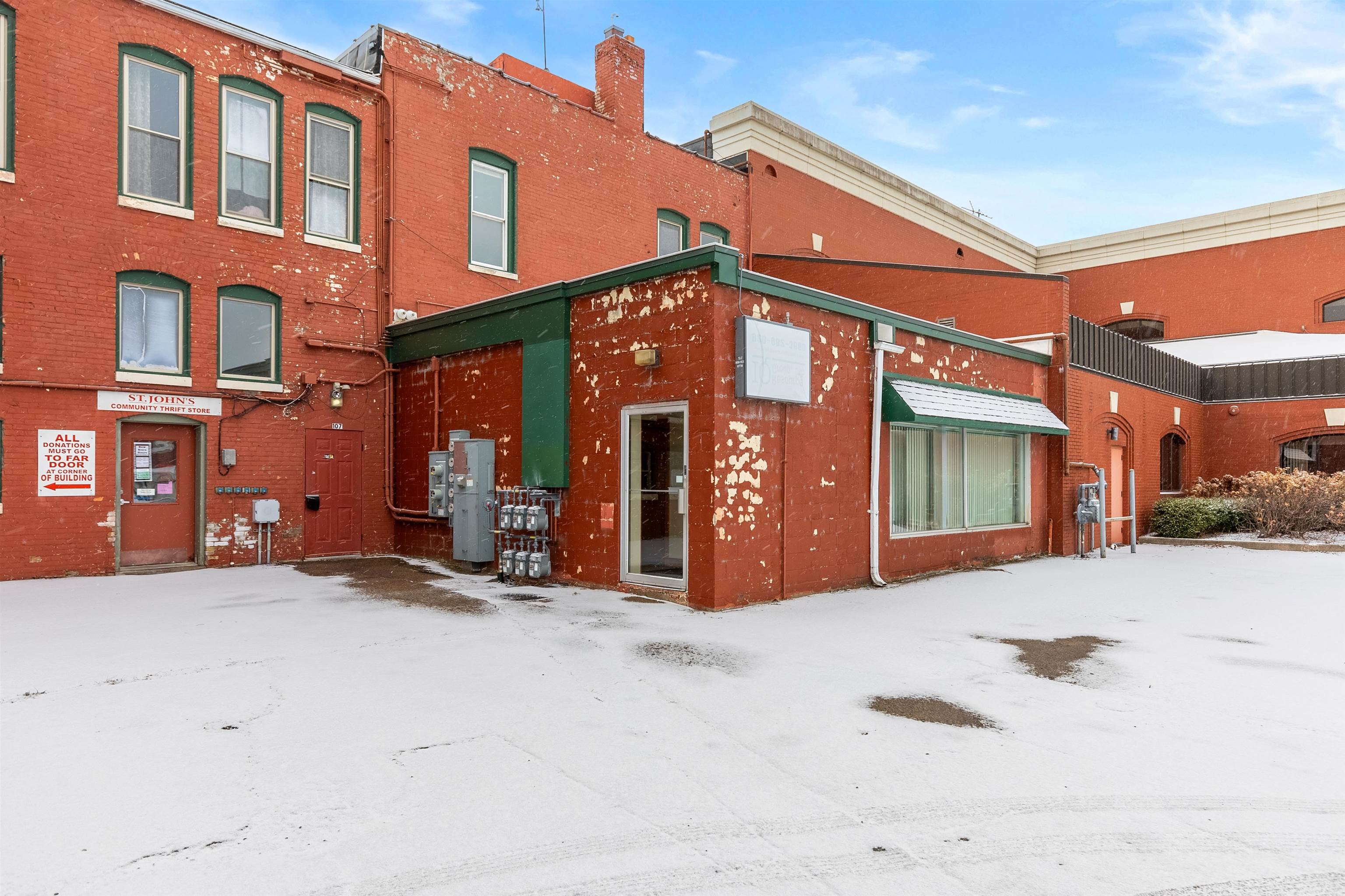 111 W NORTH WATER Street