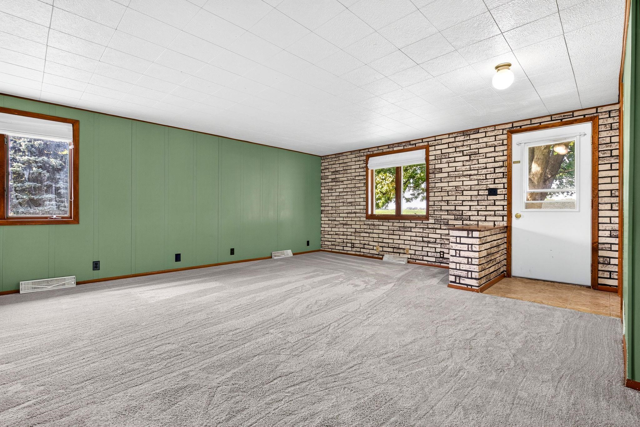 N8271 LAKESHORE Drive