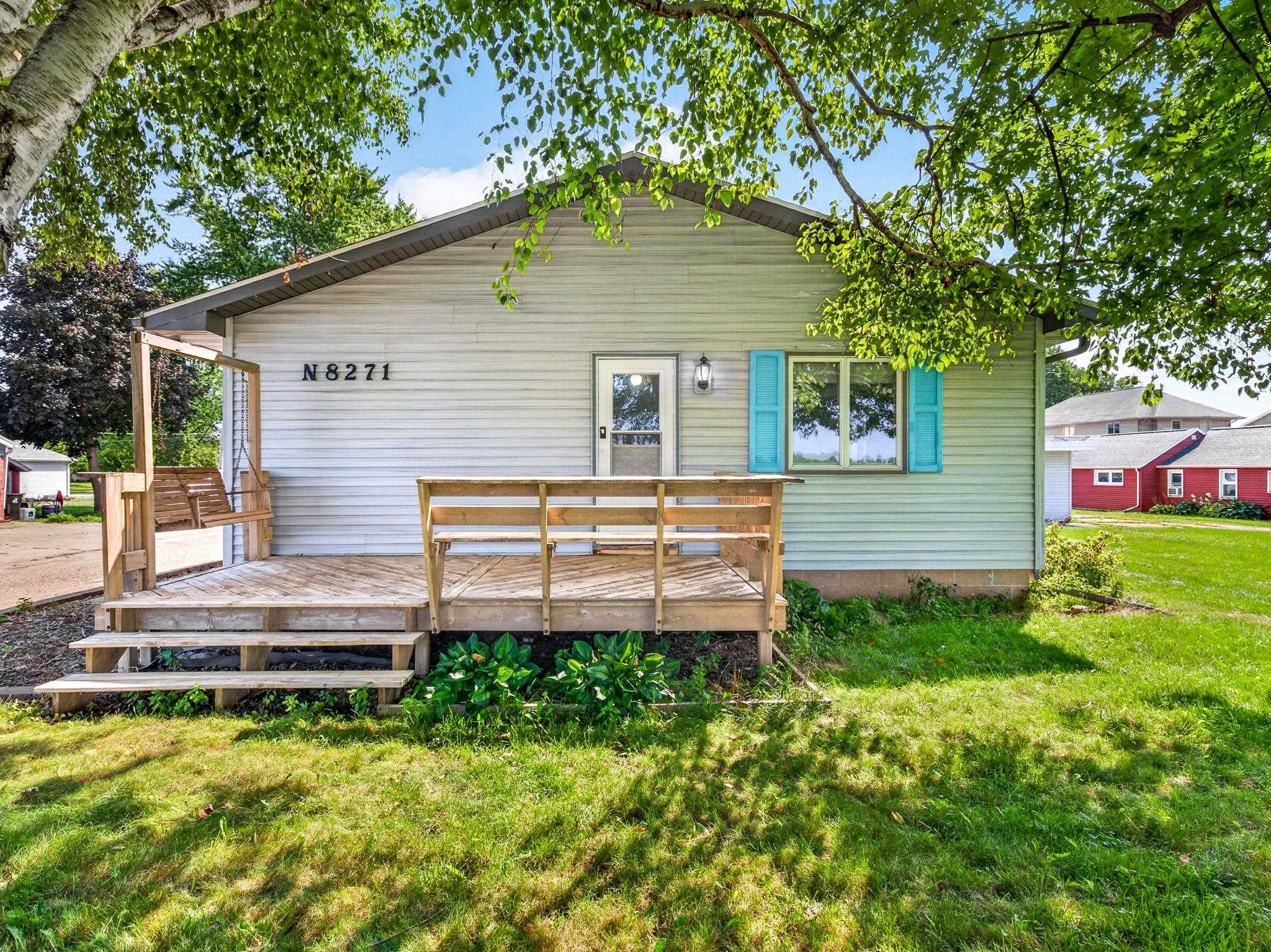 N8271 LAKESHORE Drive