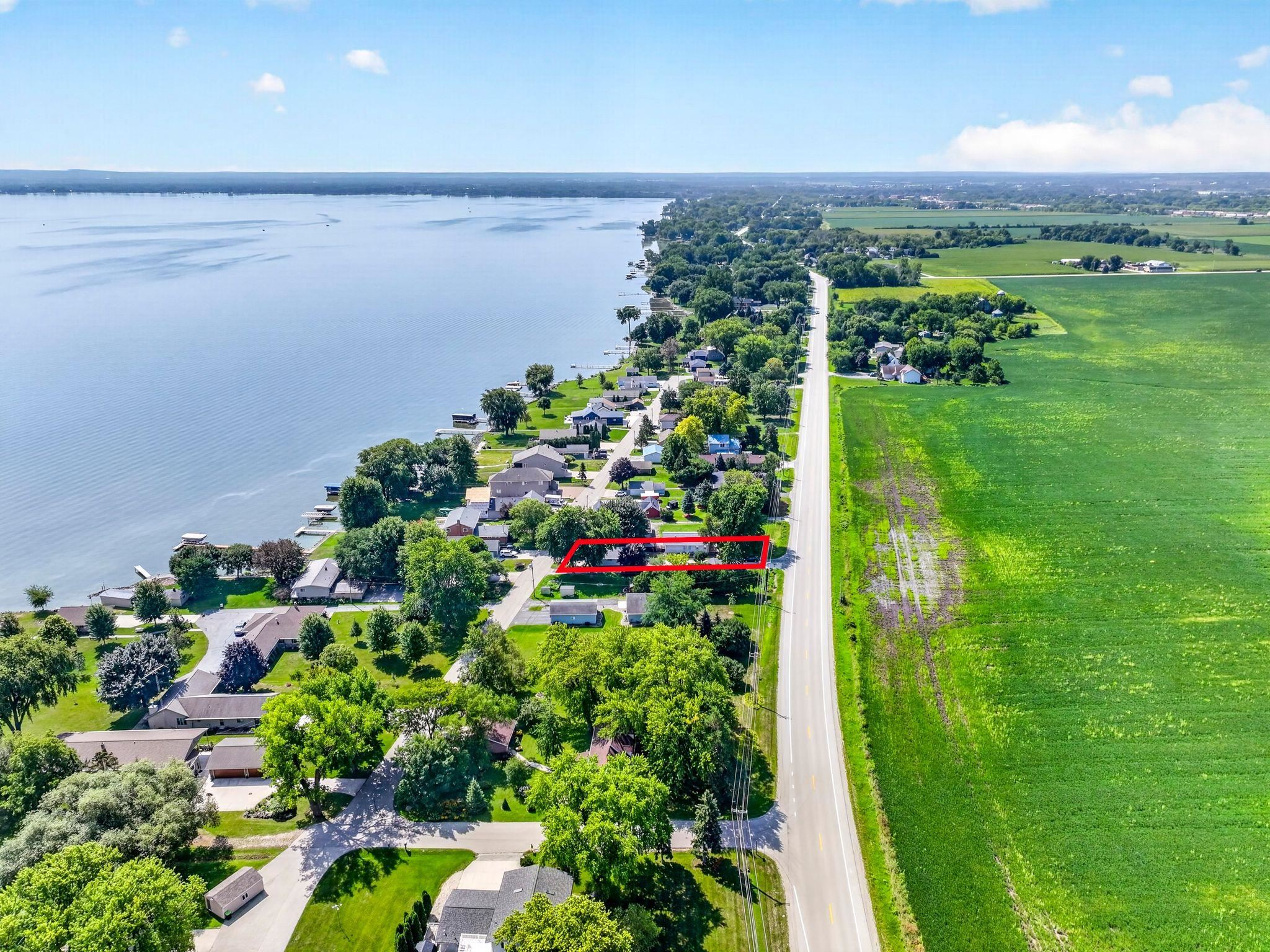 N8271 LAKESHORE Drive
