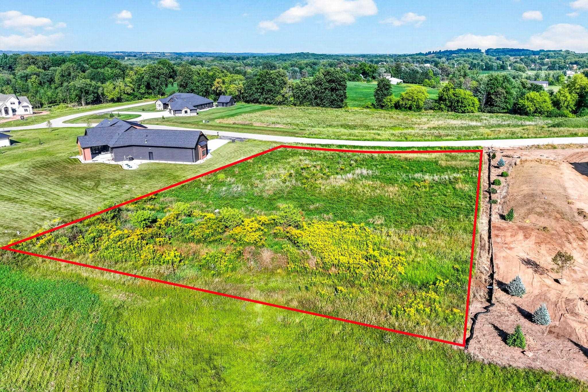 HACKBERRY HILLS Road Unit: 33