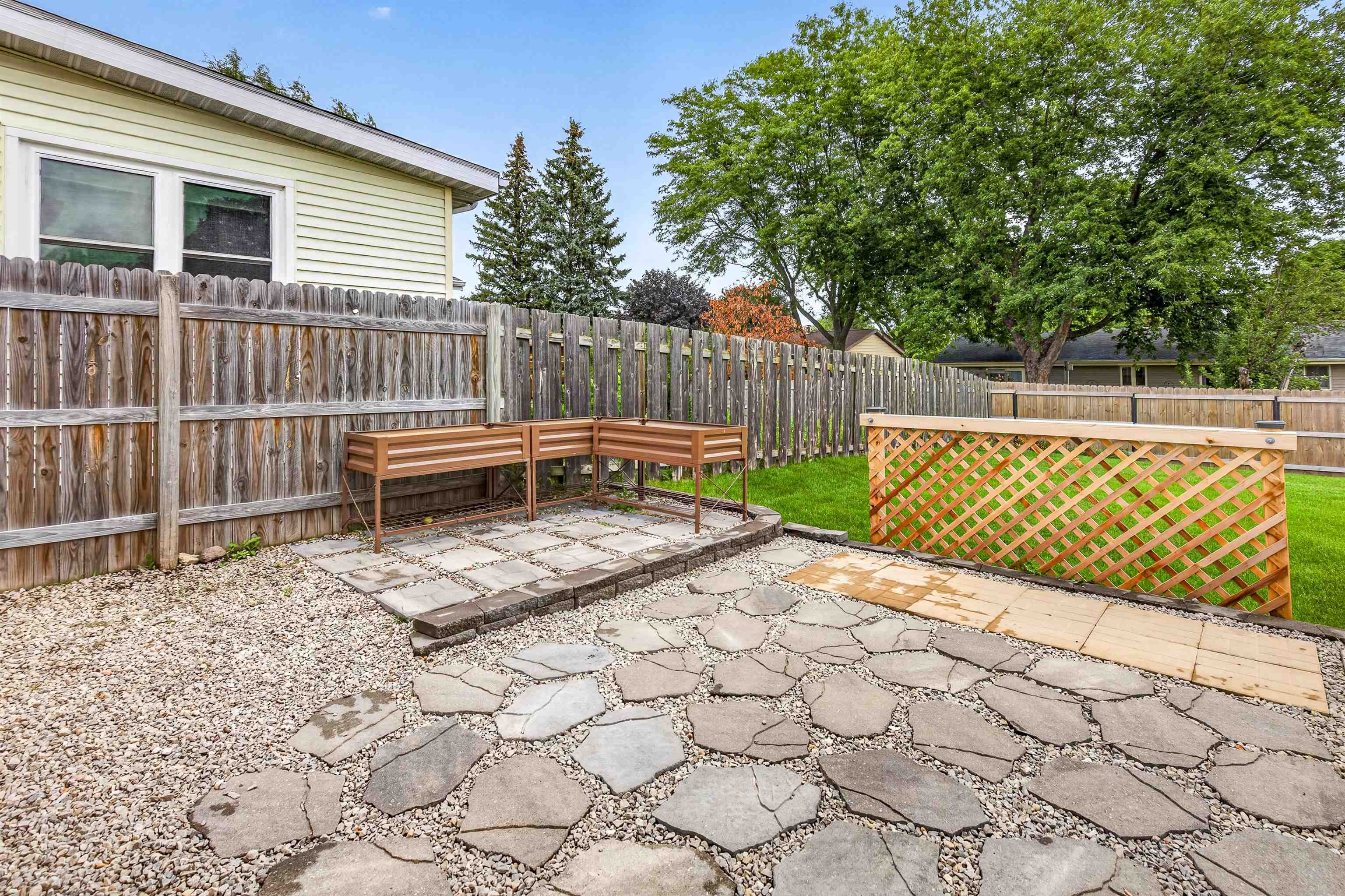 1378 INVERNESS Lane