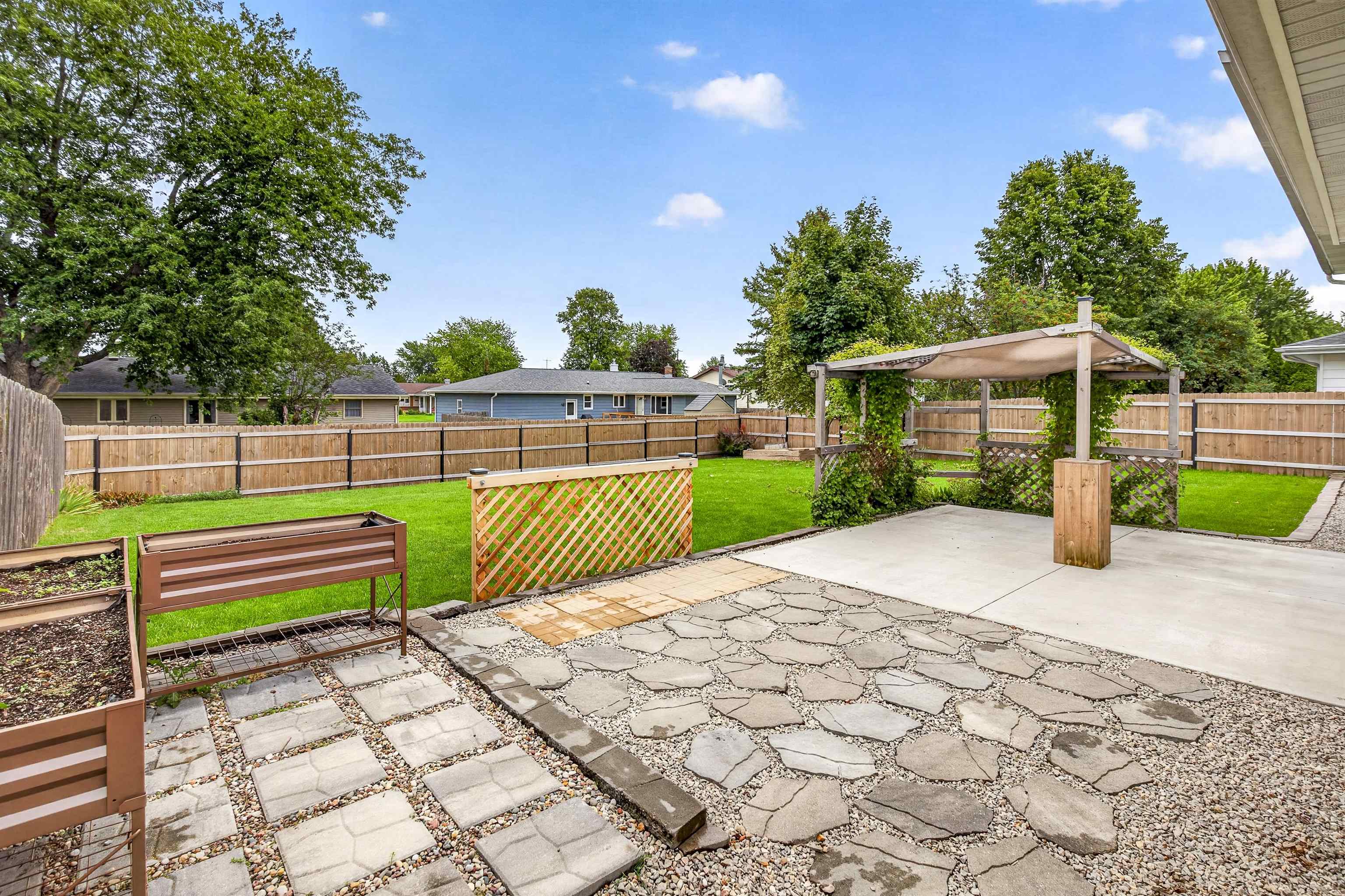 1378 INVERNESS Lane