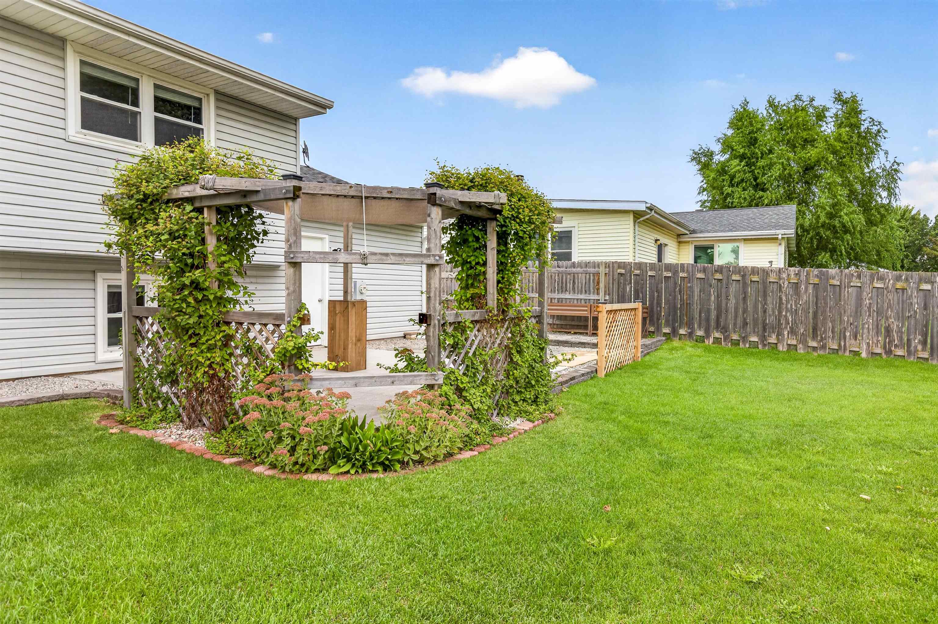 1378 INVERNESS Lane