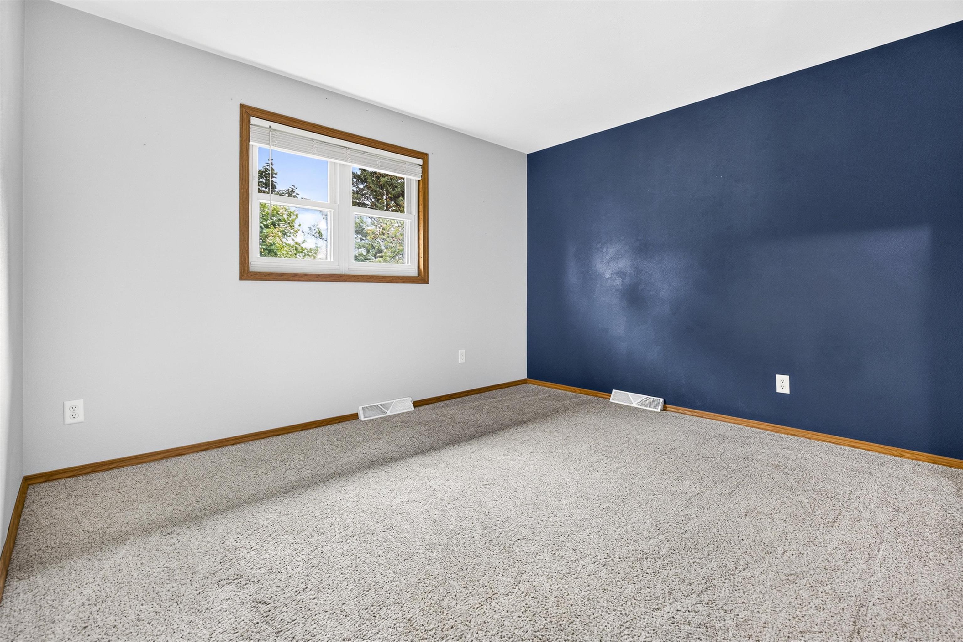 1378 INVERNESS Lane